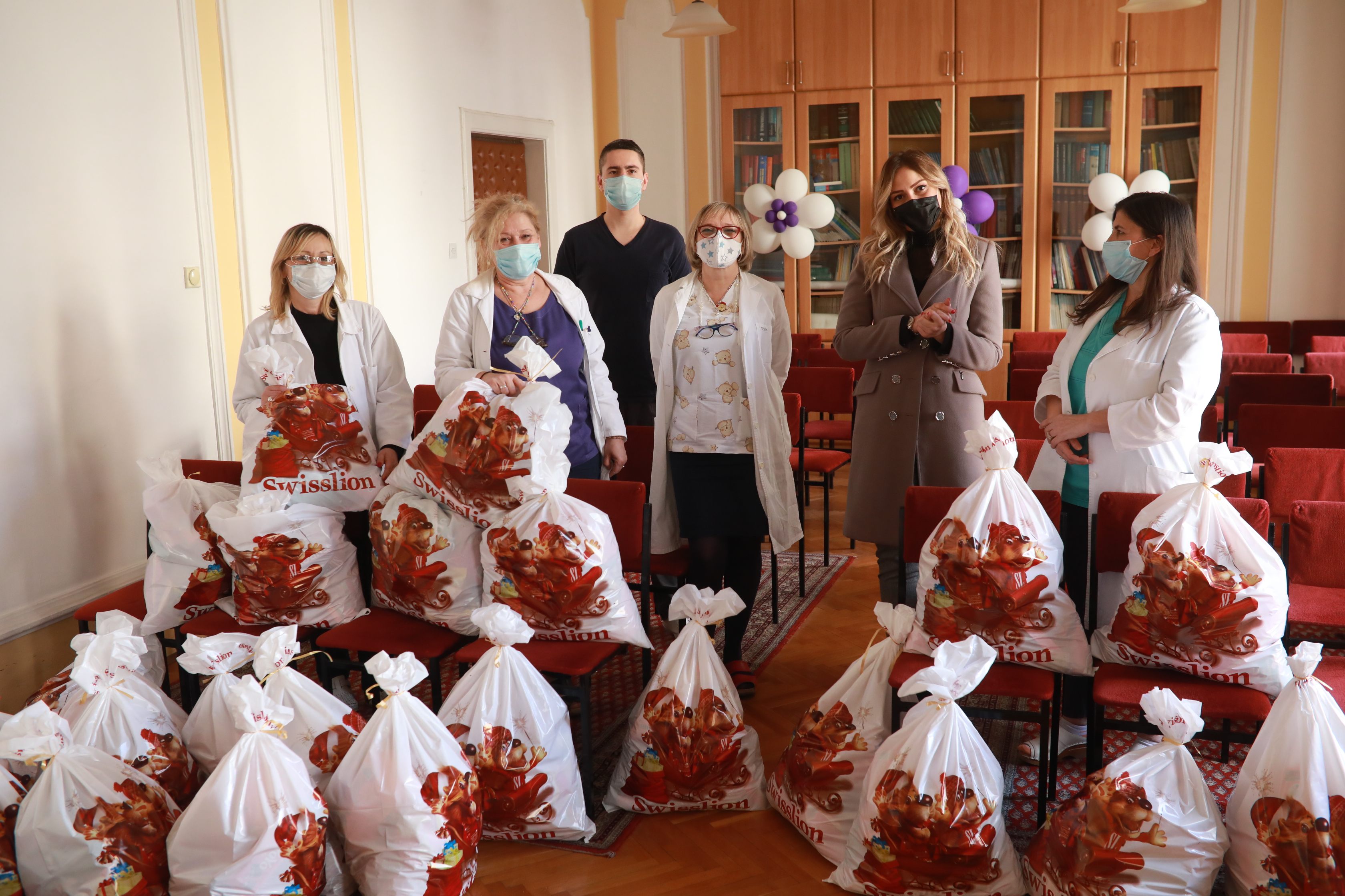 MOZZART NASTAVIO SA AKCIJOM PODELE PAKETIĆA