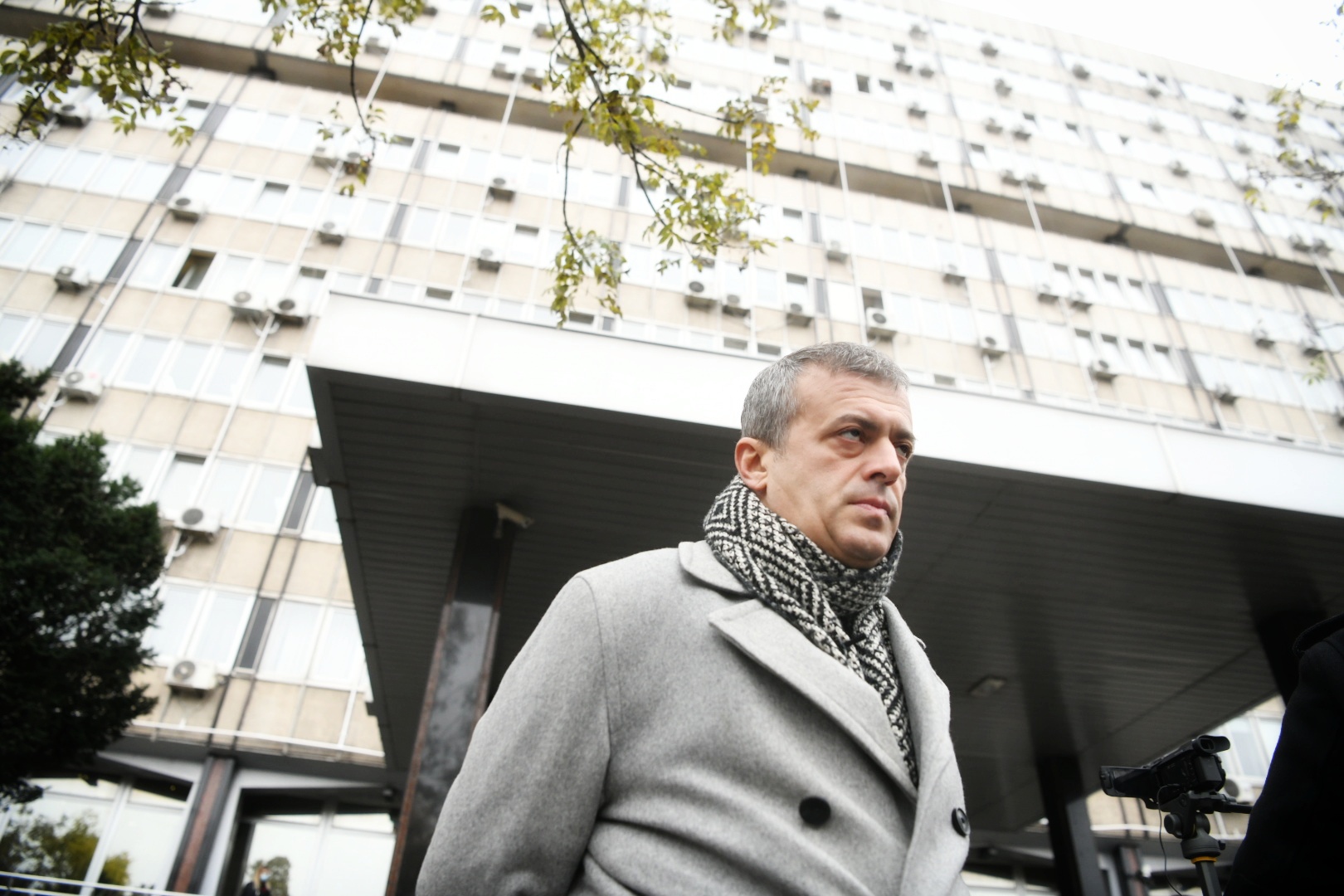 Beograd, 20.11.2020. Ministarstvo zdravlja, Sergej Trifunović ispred Minstarstva zdravlja Foto: Vesna Lalić/Nova.rs