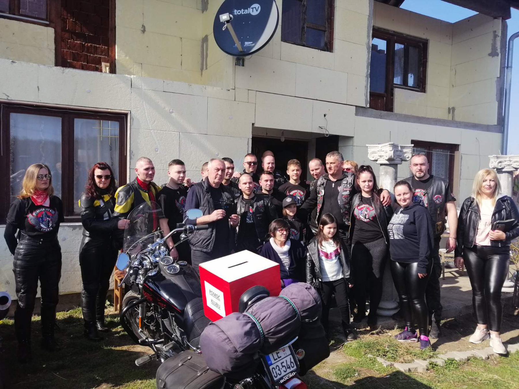 bajkeri podrzali baba ljiljanu