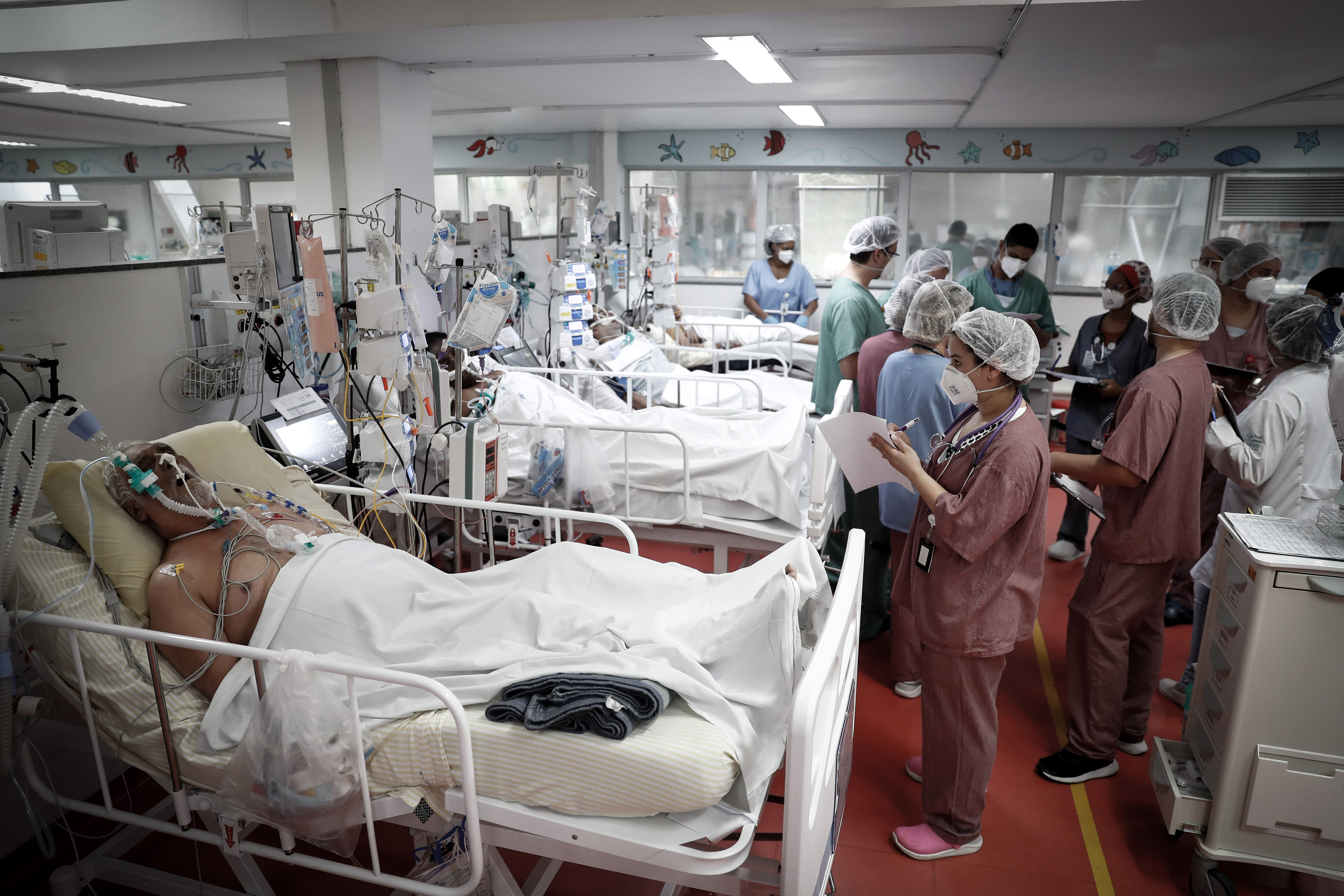 Inside a Brazilian ICU