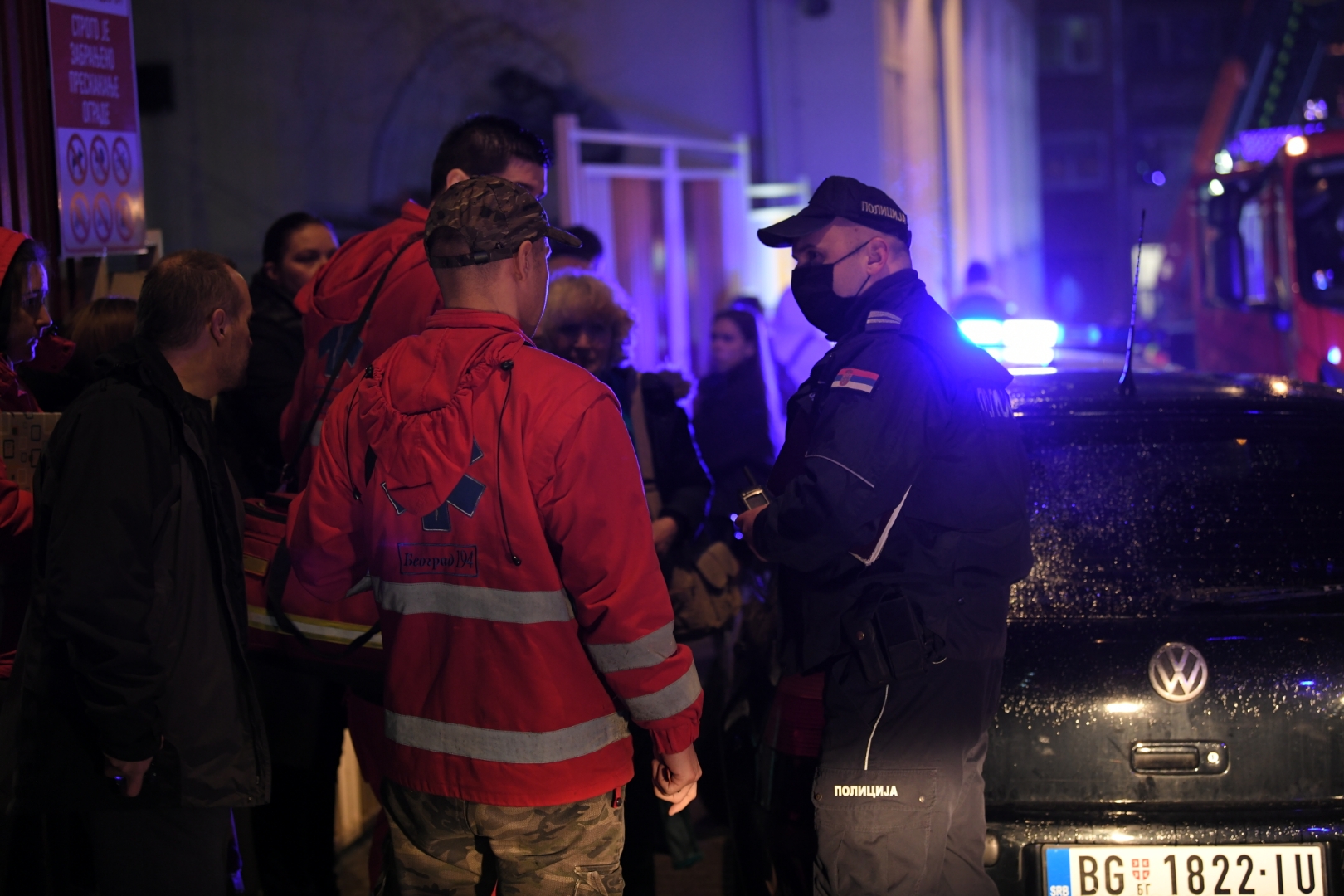 Beograd 01. februar 2021. Pozar Zvezdara ulica Cirila i Metodija stambena zgrada vatrogasci Foto:Dragan Mujan/Nova.rs