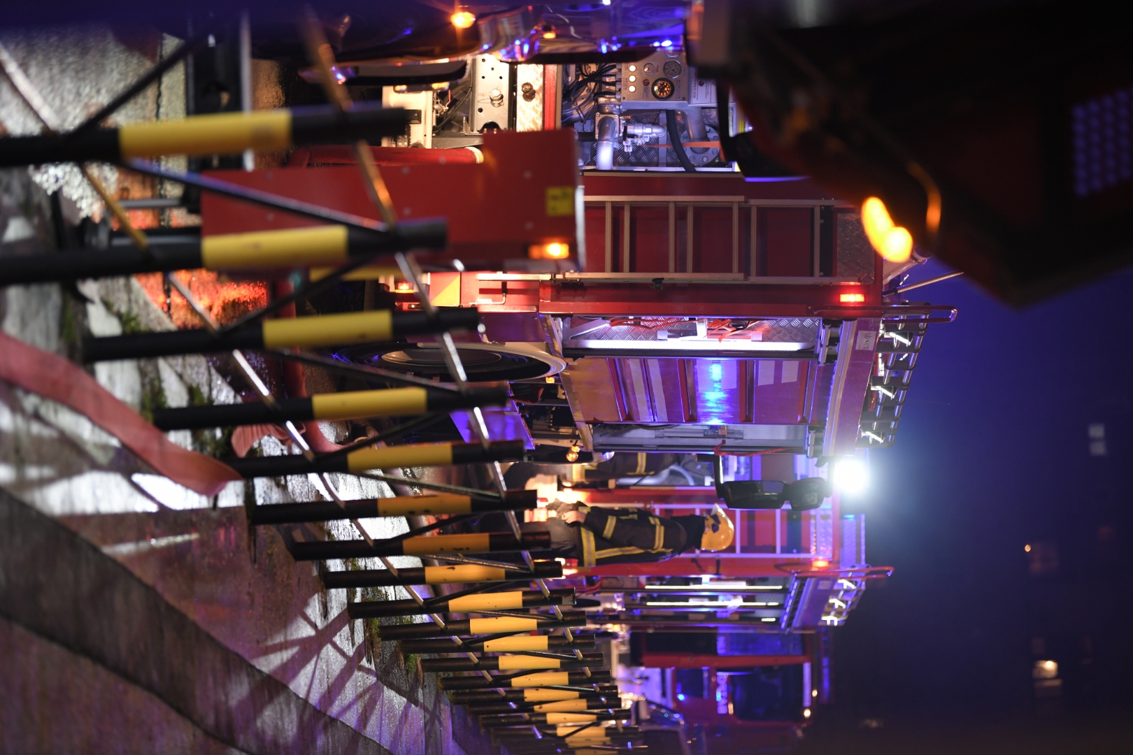 Beograd 01. februar 2021. Pozar Zvezdara ulica Cirila i Metodija stambena zgrada vatrogasci Foto:Dragan Mujan/Nova.rs