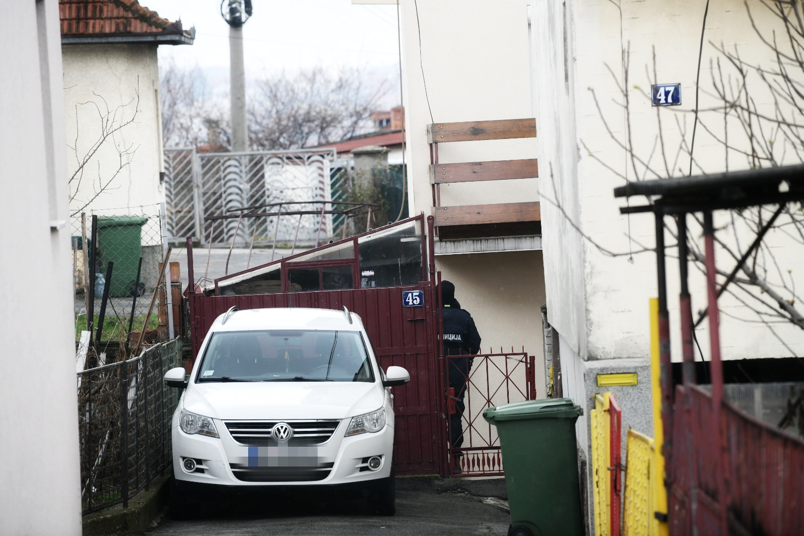 na Zvezdari je noćas pronađeno beživotno telo jednog muškarca.
Beograd 26.01.2021. Zvezdara, hronika, ubistvo, policija, uviđaj, uvidjaj Foto: Vesna Lalić/Nova.rs