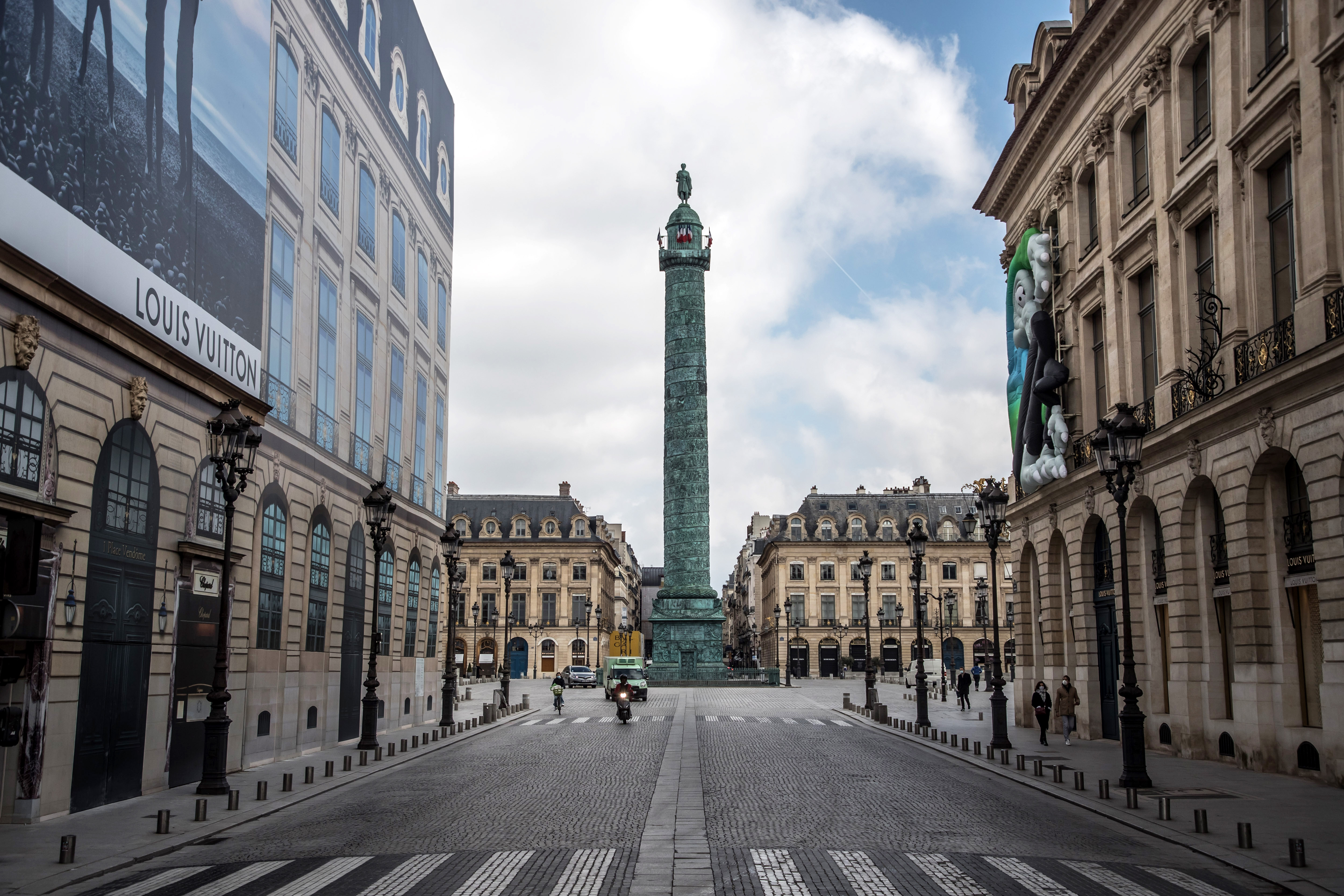 First day of new lockdown measures in Paris