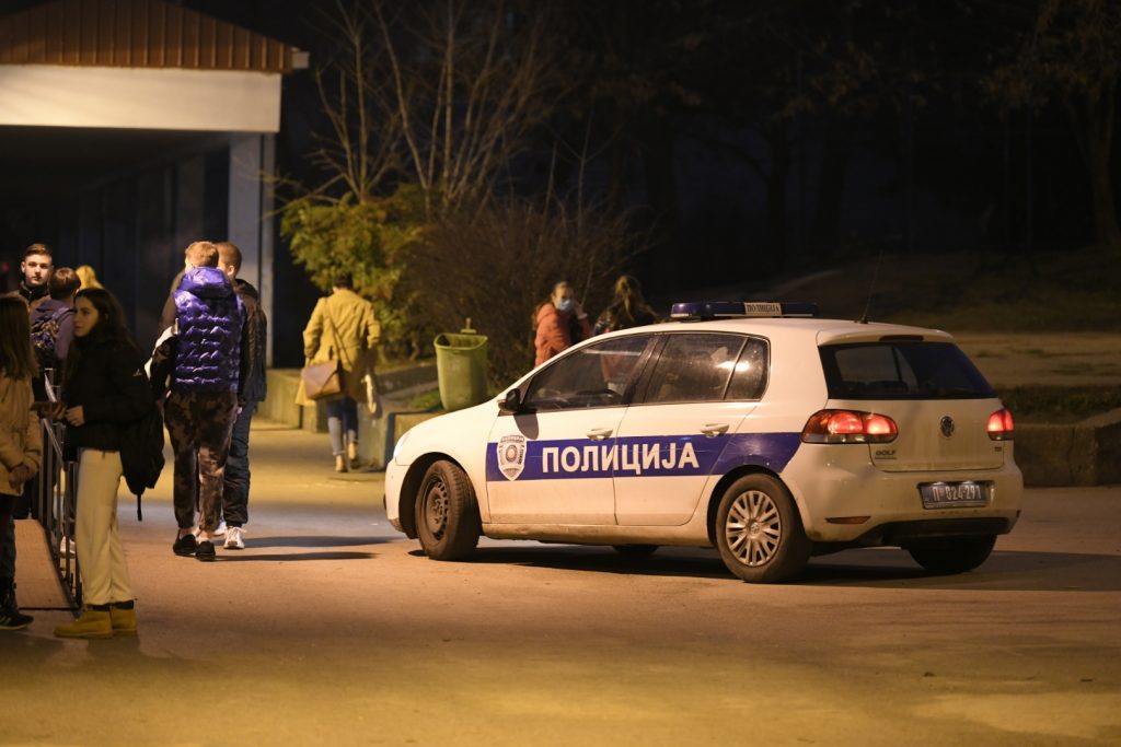 Beograd, 05.02.2021. Šumice, škola "Janko Veselinović", vazdušna puška, pucnjava, hronika Foto: Dragan Mujan/Nova.rs