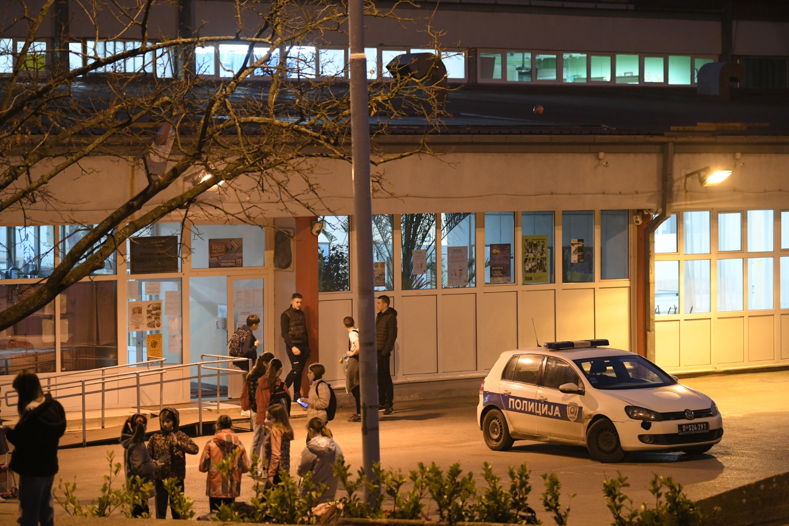 Beograd, 05.02.2021. Šumice, škola "Janko Veselinović", vazdušna puška, pucnjava, hronika Foto: Dragan Mujan/Nova.rs