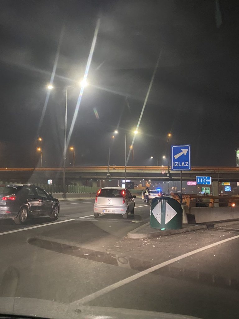 Policija blokirala auto-put iz pravca nbg, kod mostara