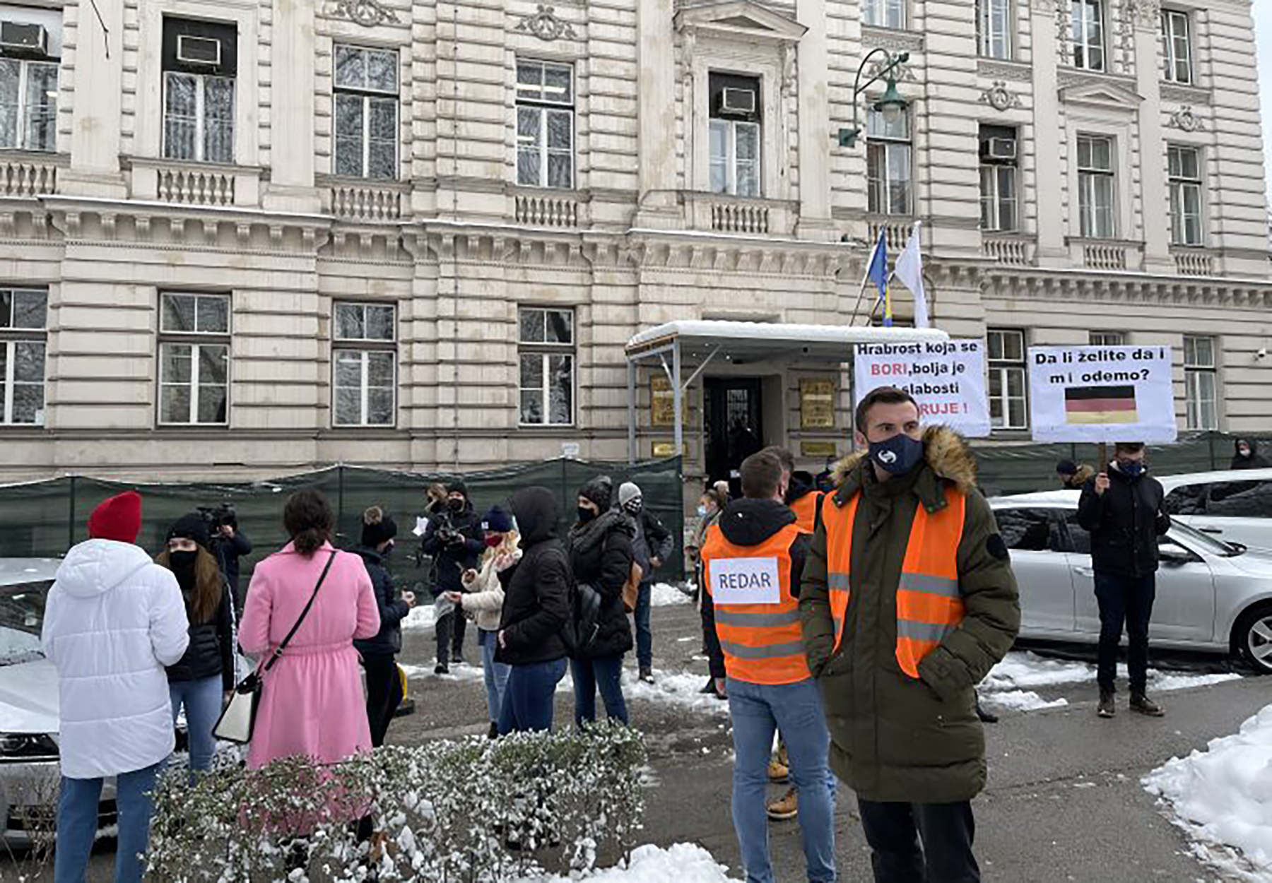 Članovi Udruženja studenata "Studentskog centra" održali su protest ispred zgrade Vlade Kantona Sarajevo