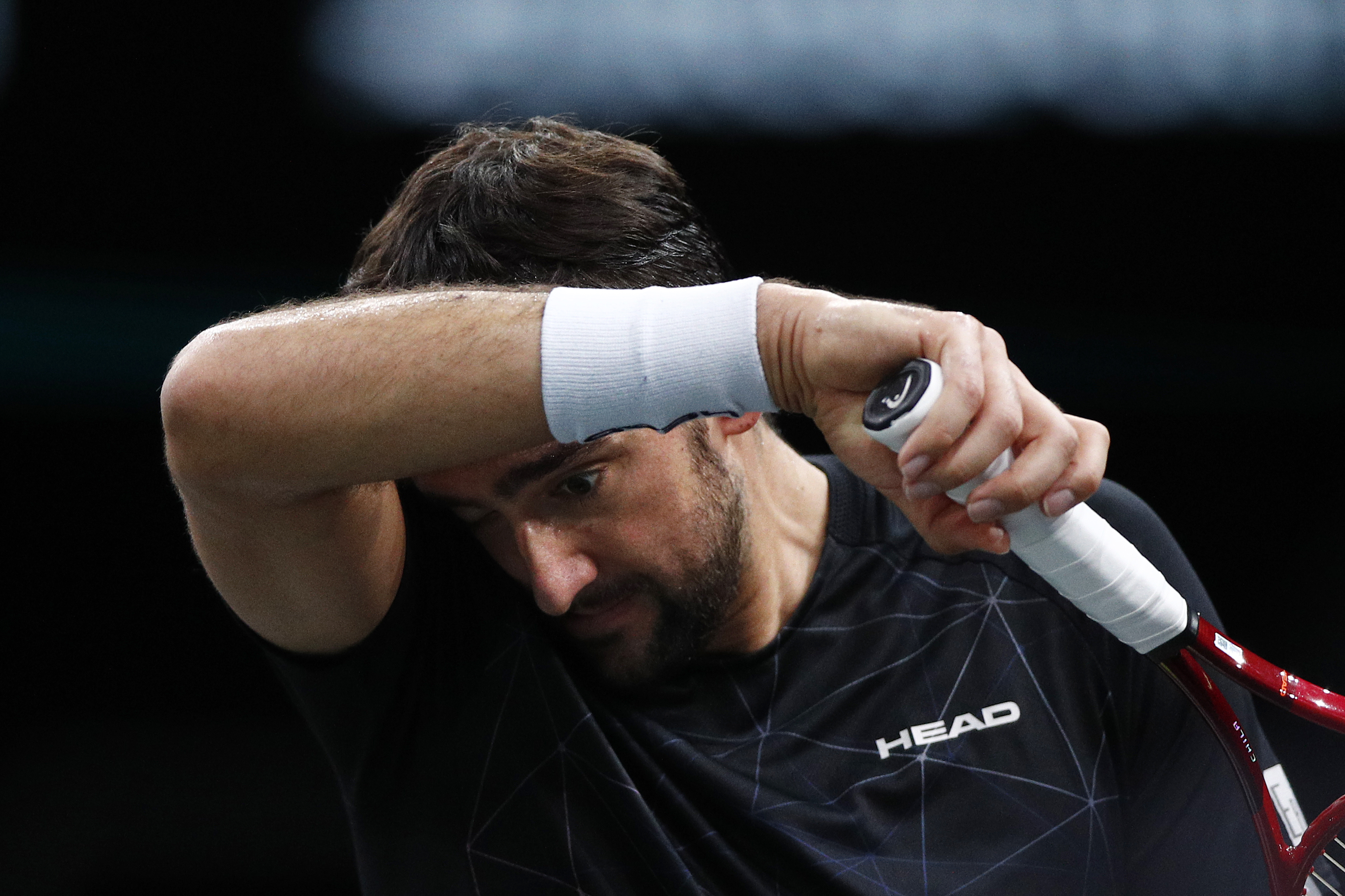 epa08800468 Marin Cilic of Croatia gestures during his round of sixteen match against Ugo Humbert of France at the Rolex Paris Masters tennis tournament in Paris, France, 05 November 2020.  EPA-EFE/YOAN VALAT