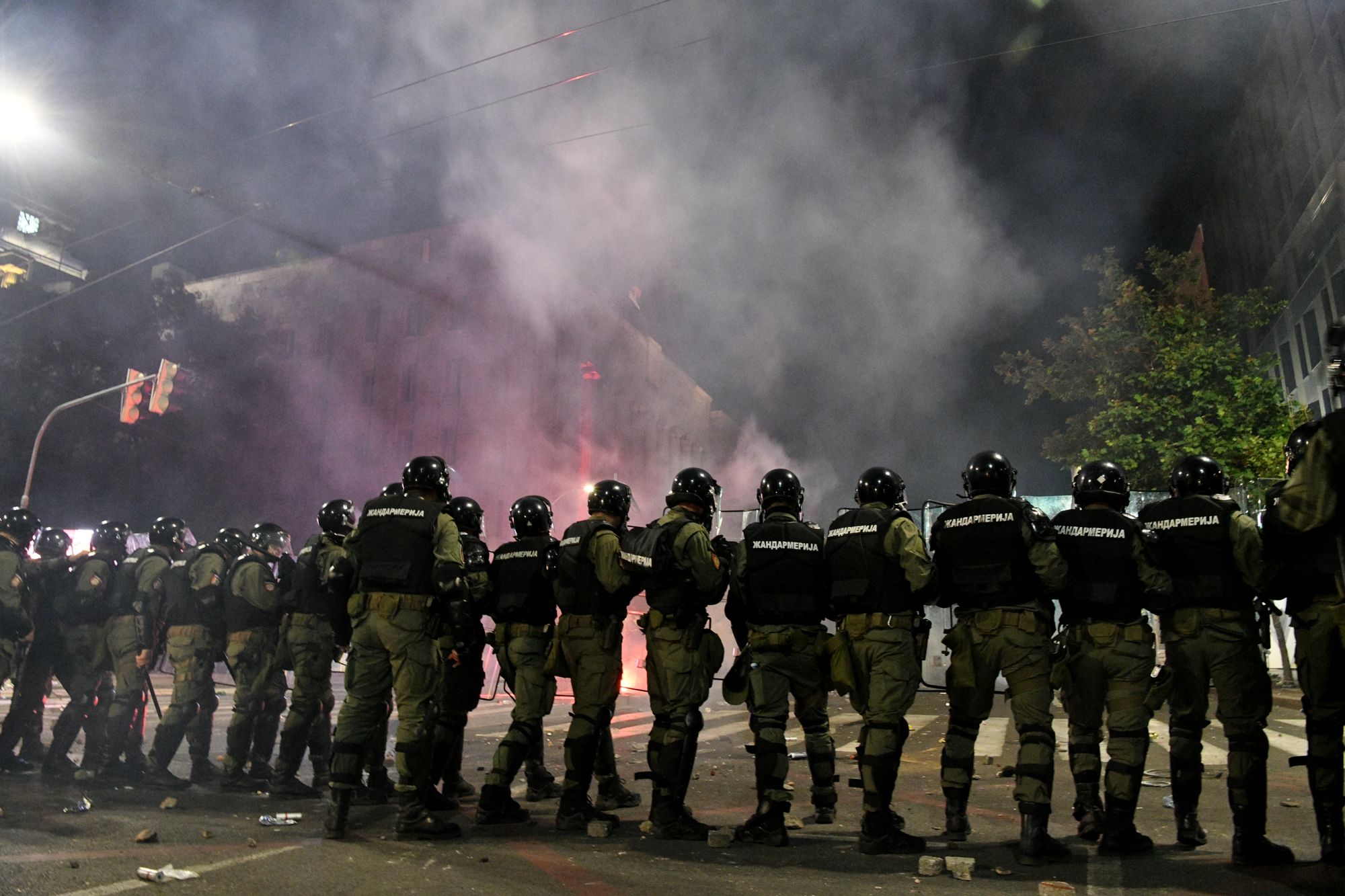 Beograd 10.07.2020. Kordon, posle incidenta. Policija, Žandarmerija. Skupština Srbije, protest, četvrti dan, 4 dan Foto: Filip Krainčanić/Nova.rs
