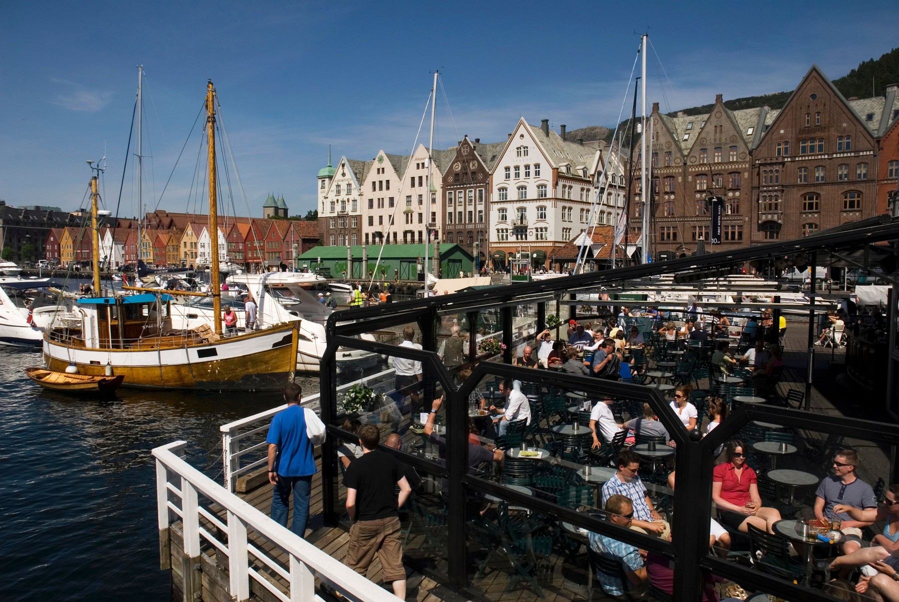 Terrace of the Bar at Zacharias Bryggen, Bergen, Norway.,Image: 93645304, License: Rights-managed, Restrictions: , Model Release: no, Credit line: Oscar Elias / Alamy / Profimedia