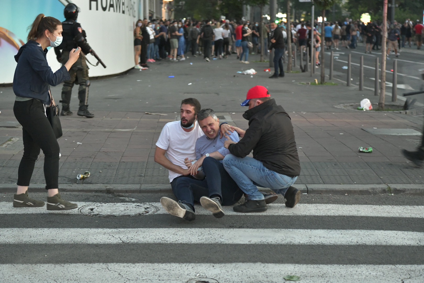 Beograd 08.07.2020. Protest, drugi dan demonstracija, haos, suzavac, paljenje, povređeni, policija Foto: Zoran Lončarević/Nova.rs, Boško Obradović