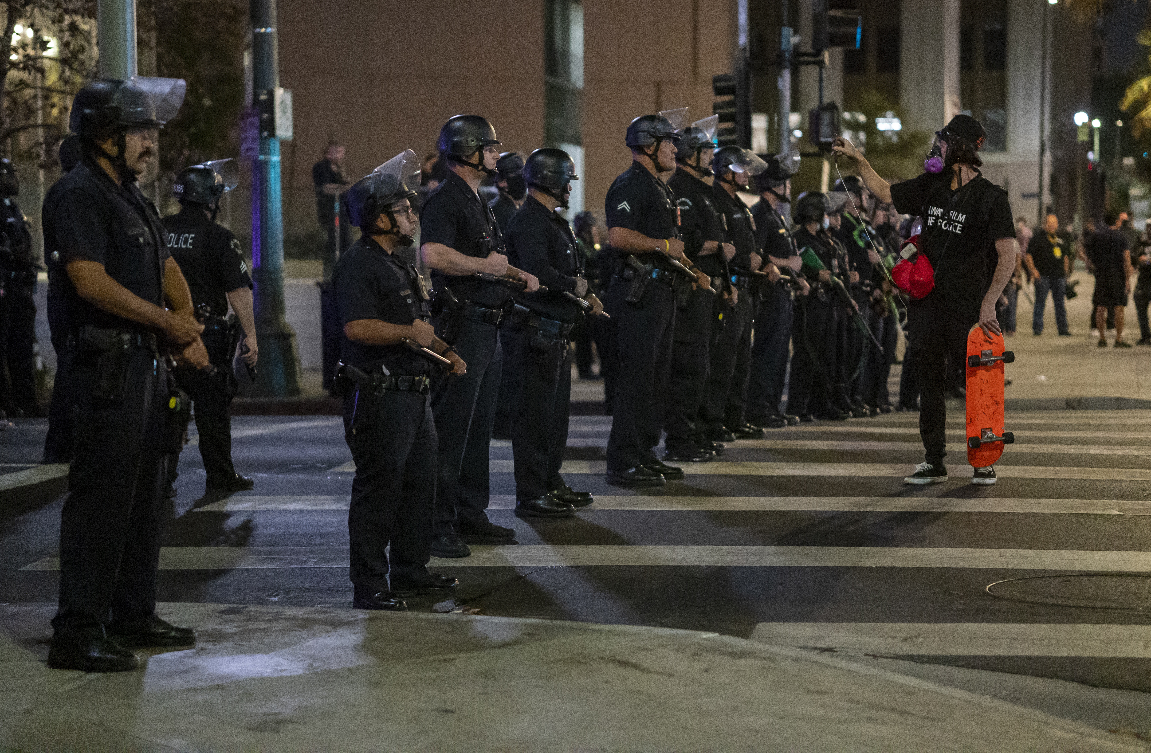 Protests in Los Angeles after Breonna Taylor indictment