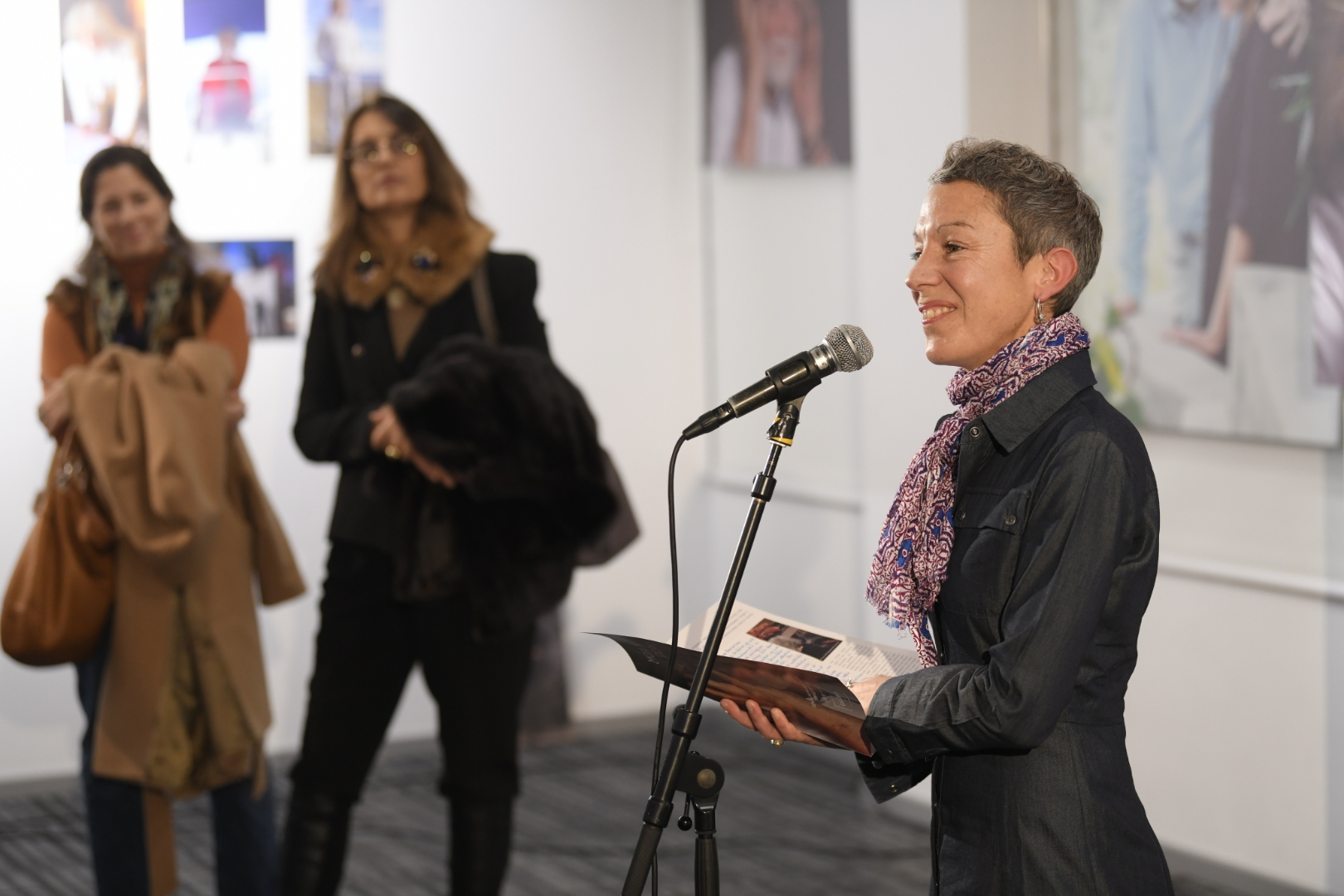 Beograd, 16.12.2021. Kombank dvorana, Galerija Miloš Šobajić, Dan sećanja na slikara Miloša Šobajića u Galeriji Kombank dvorane Foto: Dragan Mujan/Nova.rs