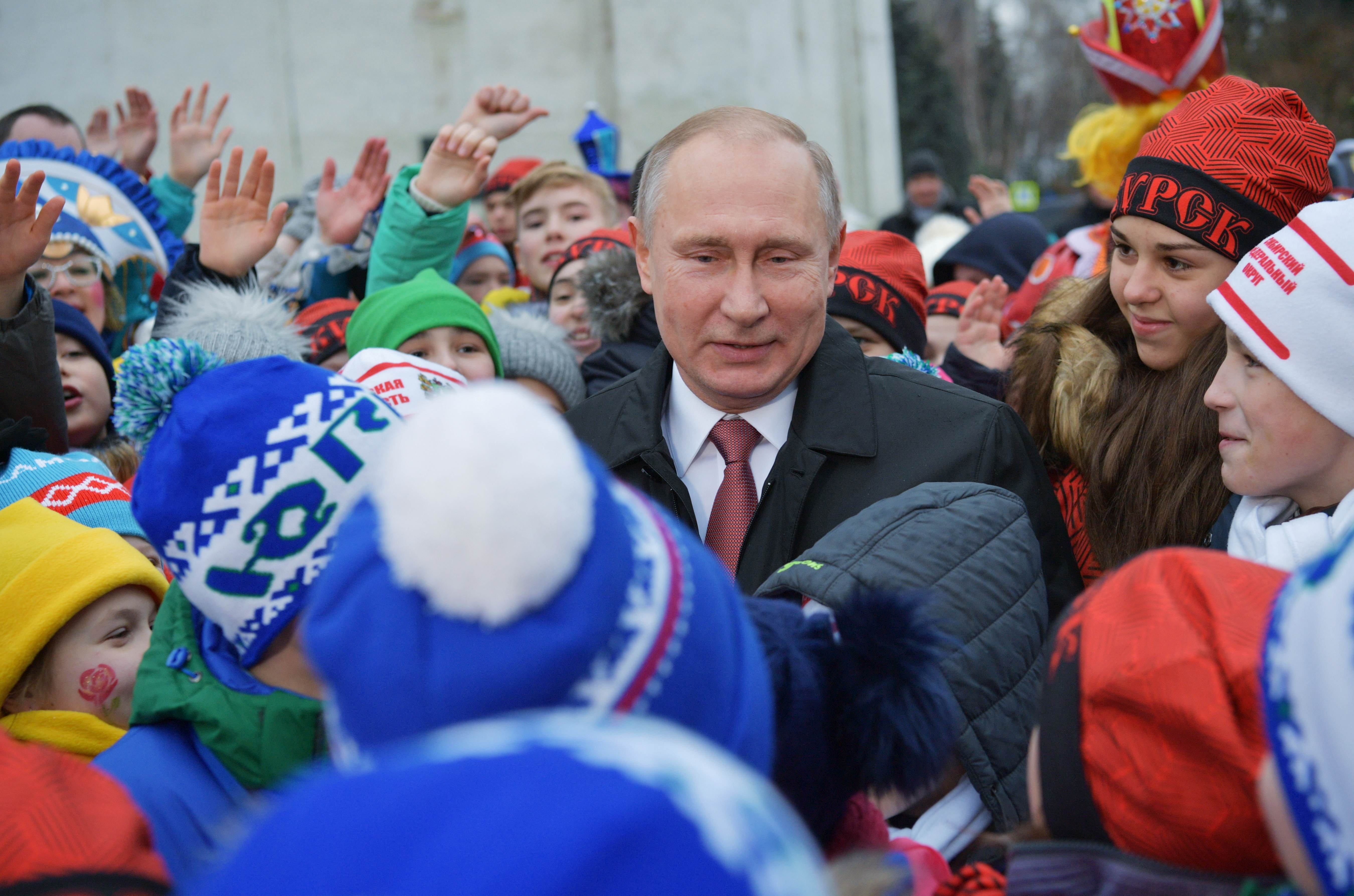 Putin s decom,Russian President Putin meets children attending Kremlin New Year Party