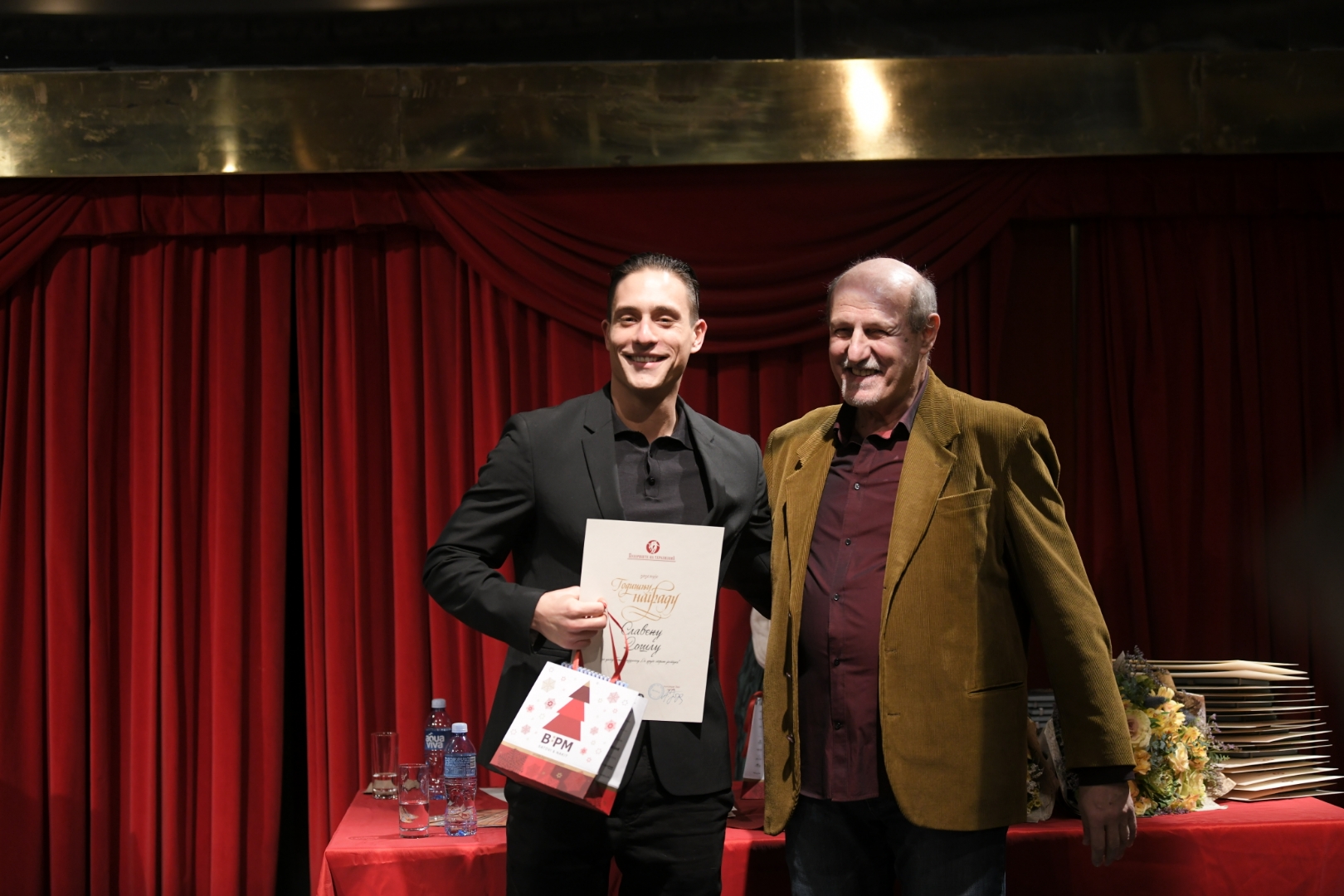 pozorište na terazijama novogodišnji koktel