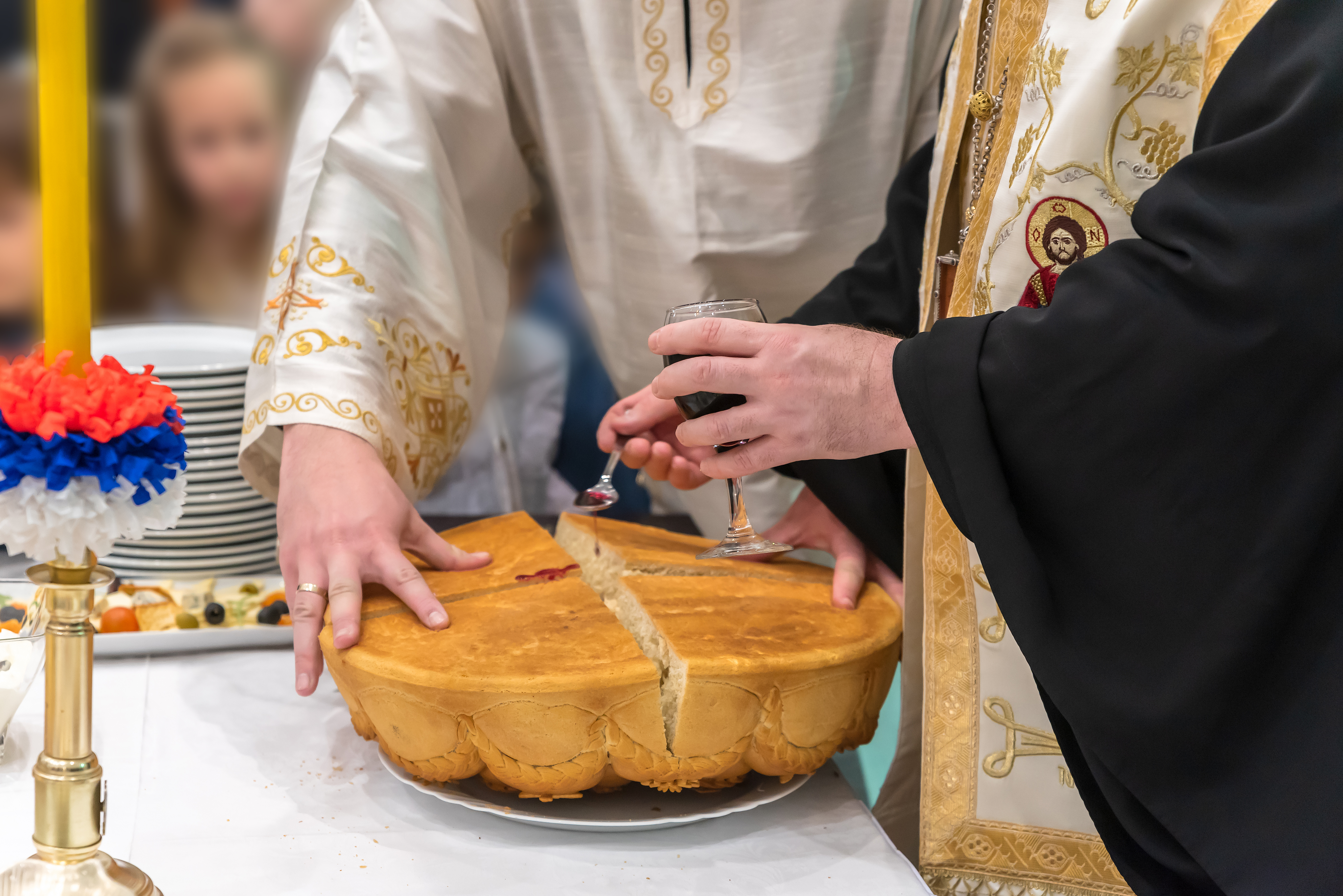 Prist,Pouring,Vine,On,Traditional,Ceremony,Ortodox,Handmade,Bread