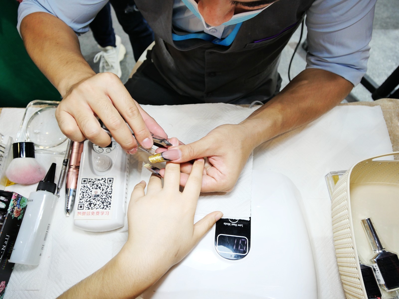 male manicurist
