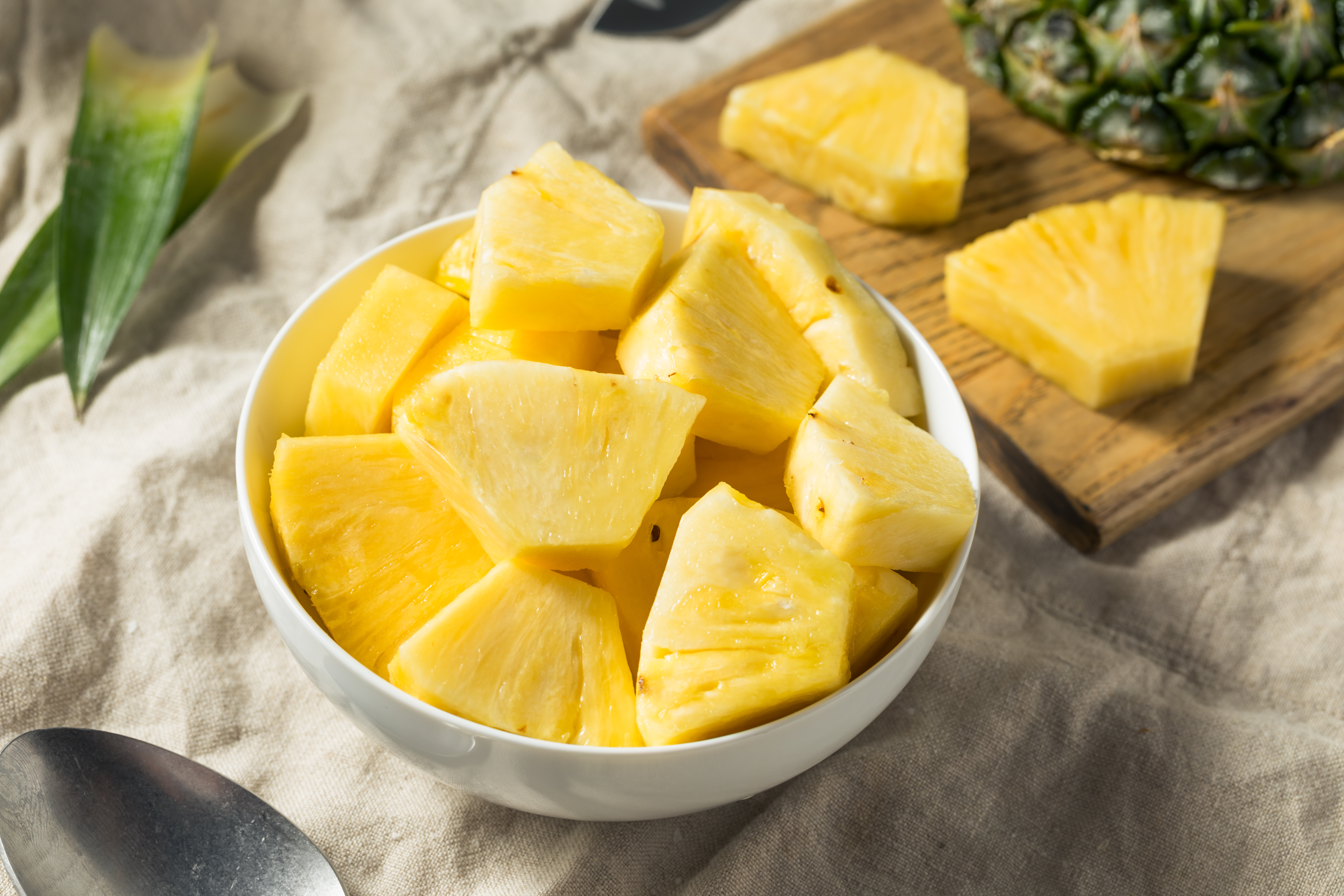 Healthy,Organic,Pineapple,Slices,Ready,To,Eat