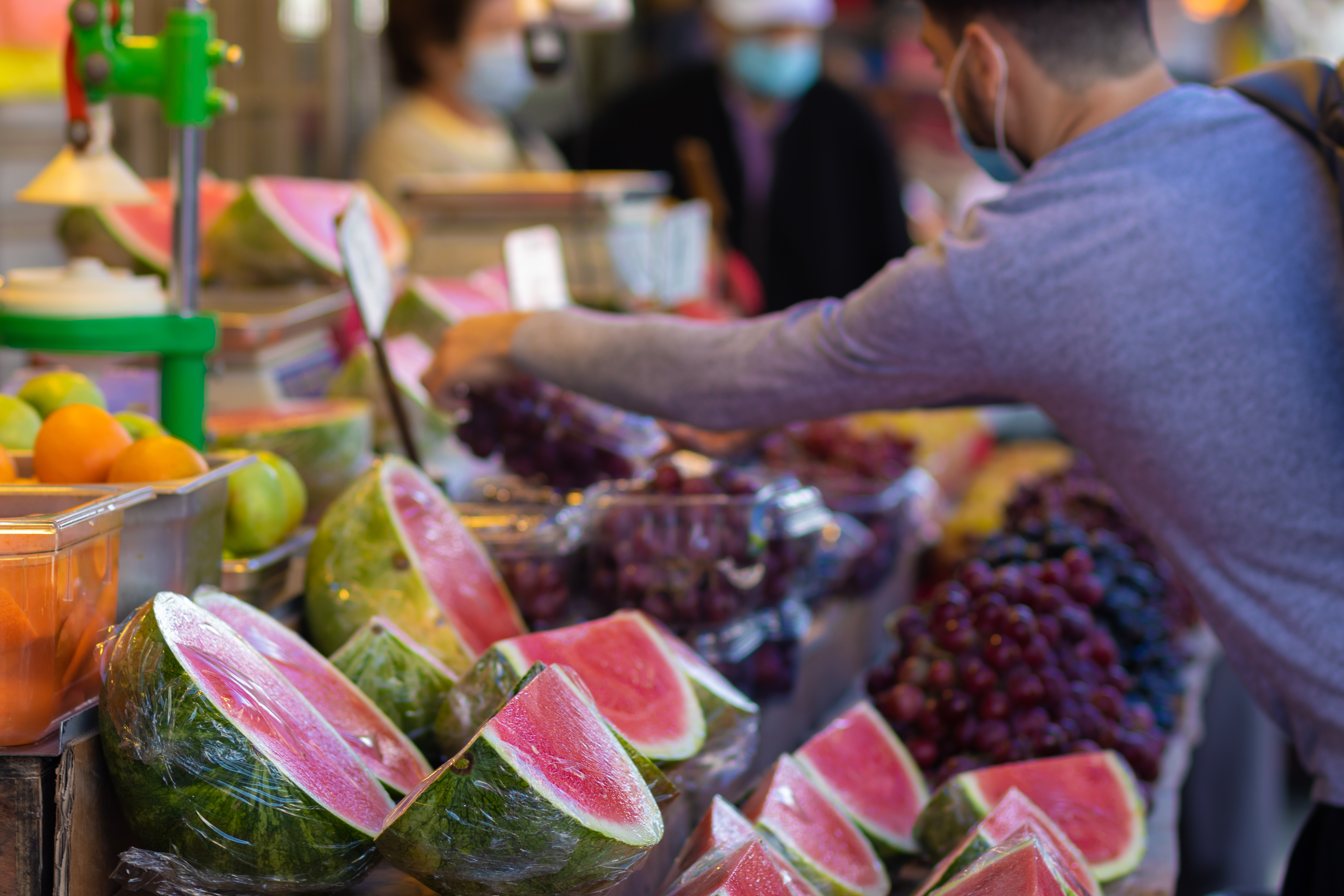 Jerusalem,,Israel.,25-05-2020.,Fruit,Wrapped,In,Plastic,In,The,Mahane