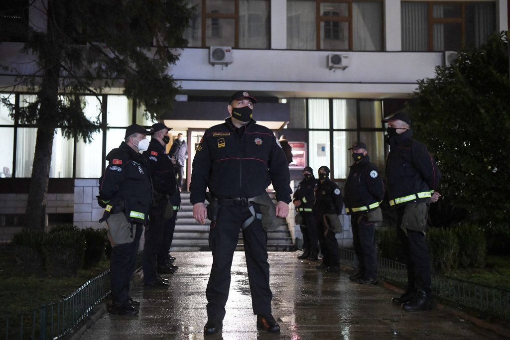 Niksic 14. mart 2021. Glasacke kutije policija Foto:Filip Krainčanić/Nova.s