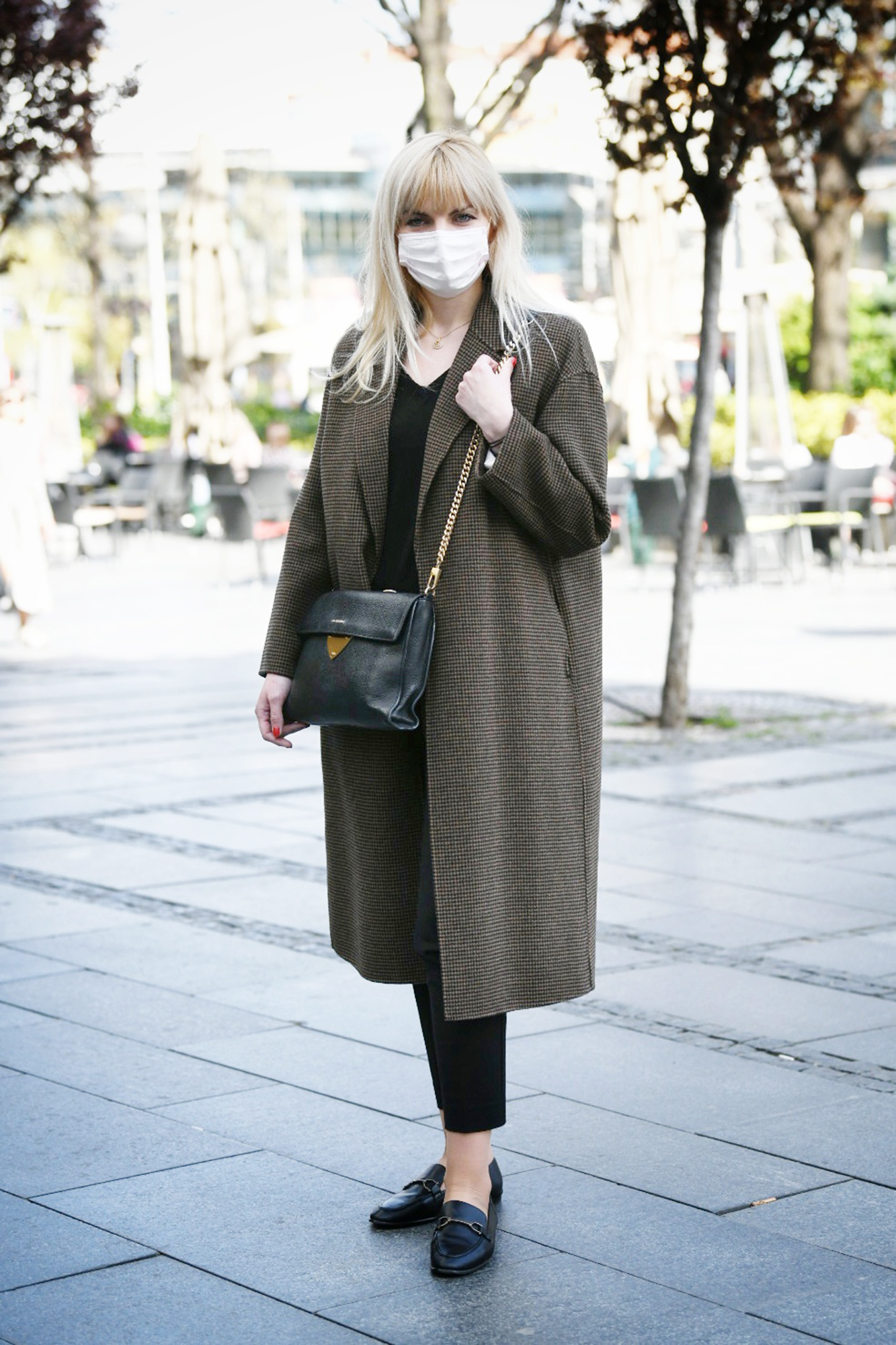 BEOGRAD 12. april 2021. Street Style, Moda, fashion, moda u Beogradu, street stil Foto:Vesna Lalić/Nova.rs