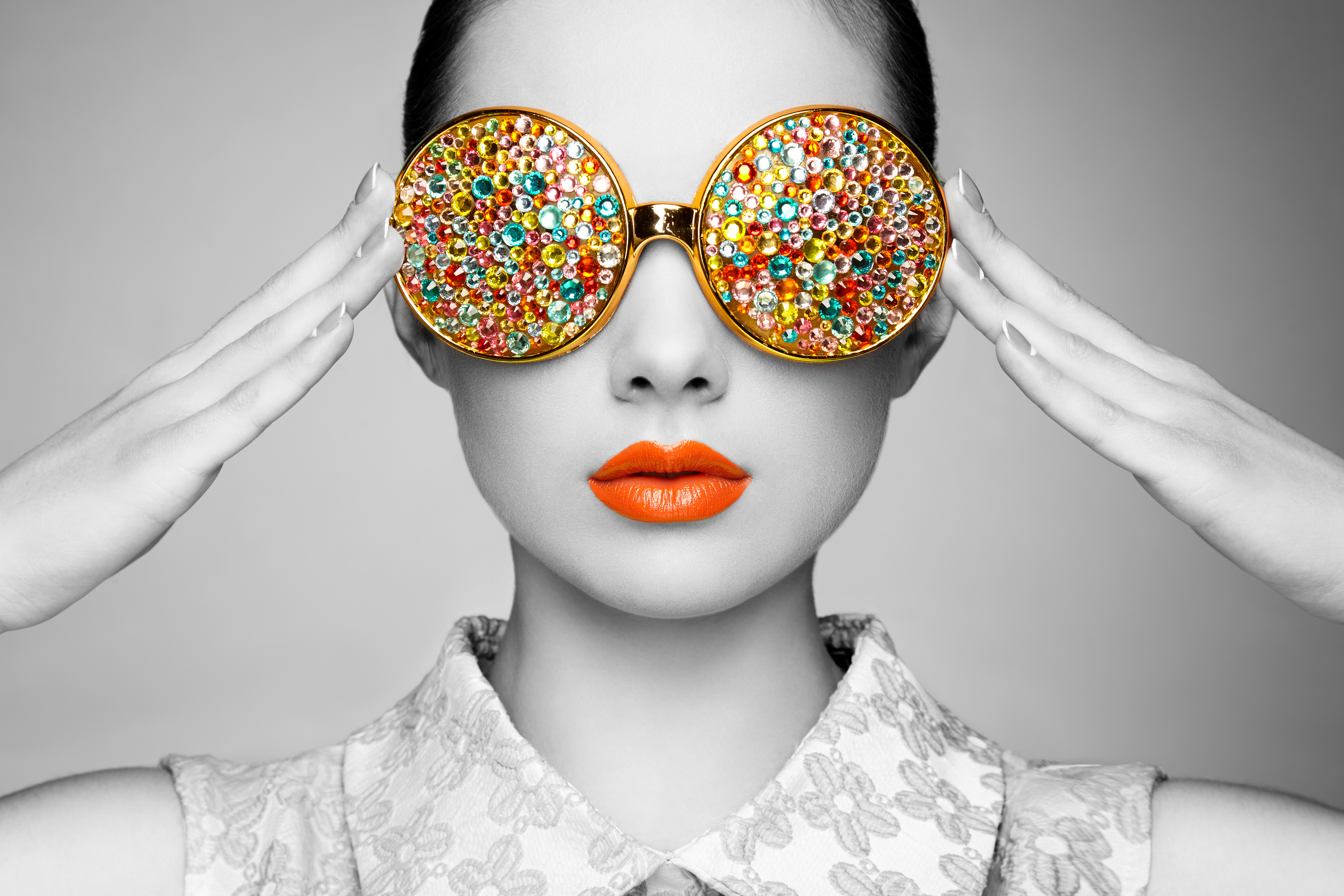 Portrait,Of,Beautiful,Young,Woman,With,Colored,Glasses.,Beauty,Fashion.