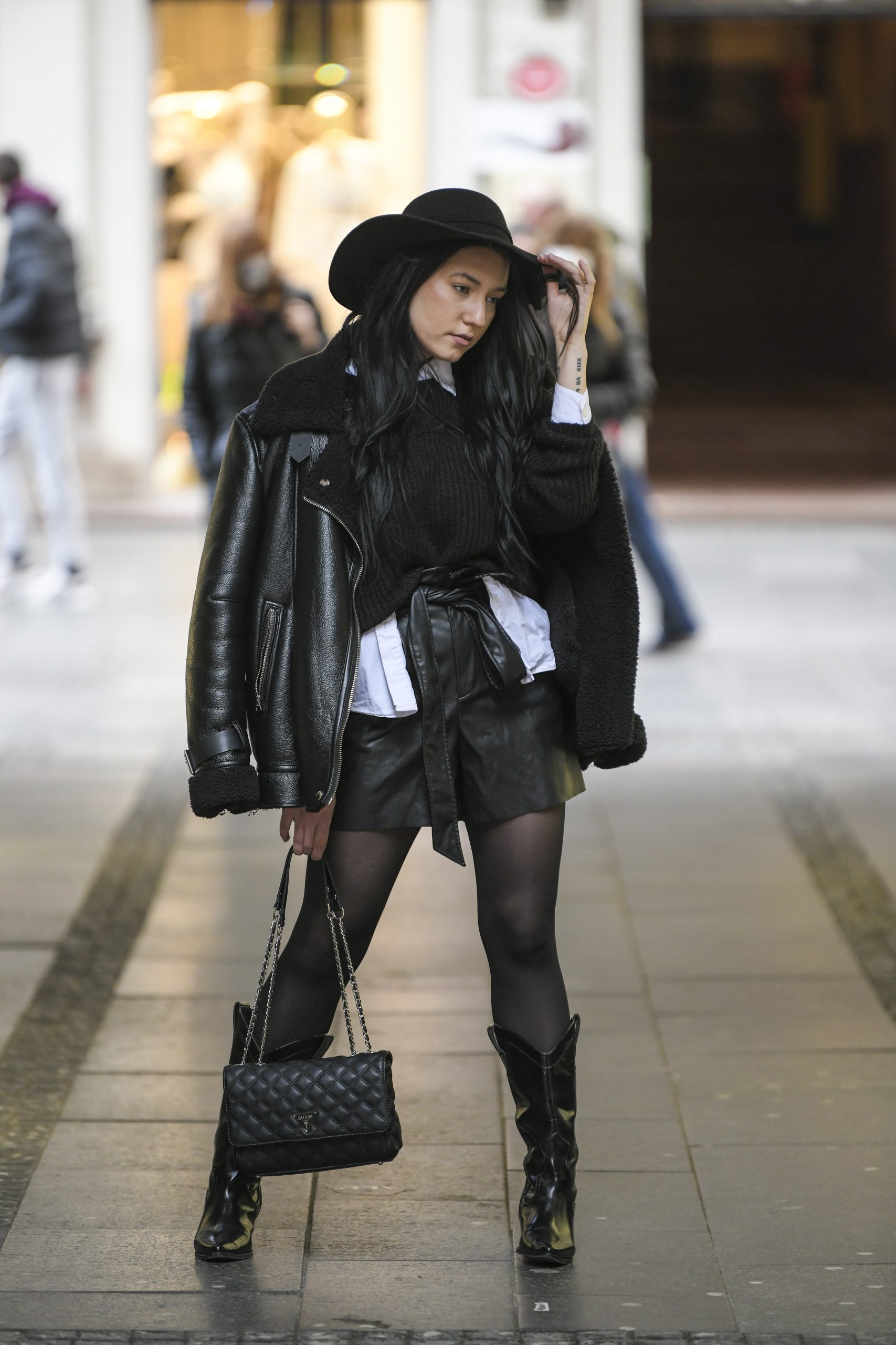 Beograd 25.03.2021. Ulična moda, street style, strit stajl Foto: Dragan Mujan/Nova.rs