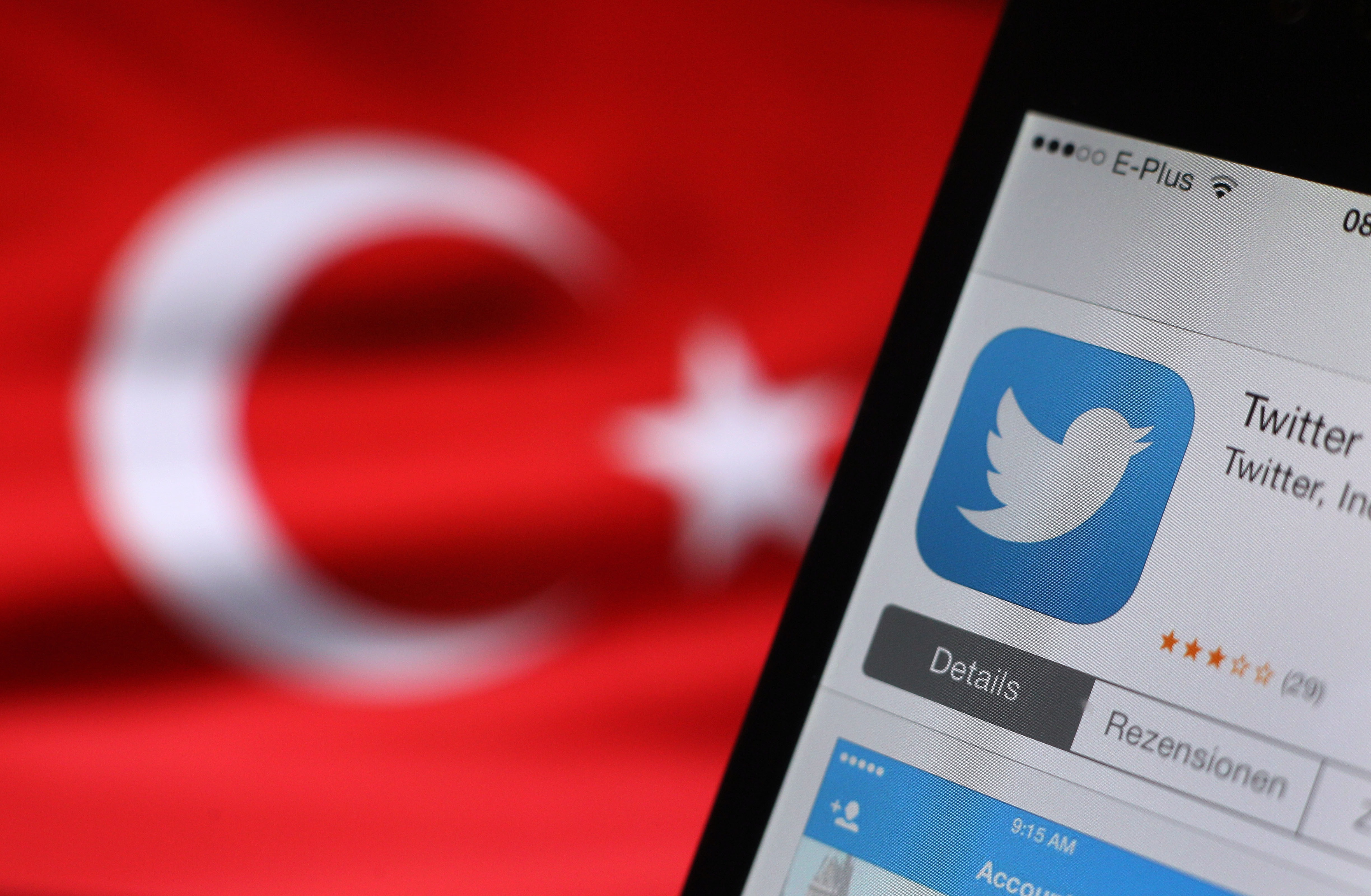 Turkey blocks twitter
