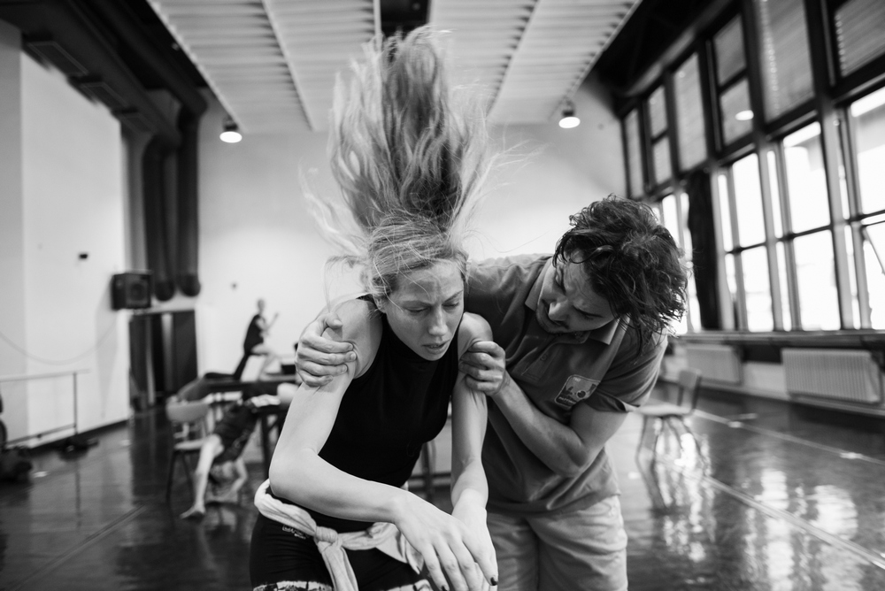 6AC8BE25-6E3A-4D3F-A948-8021A43659B4