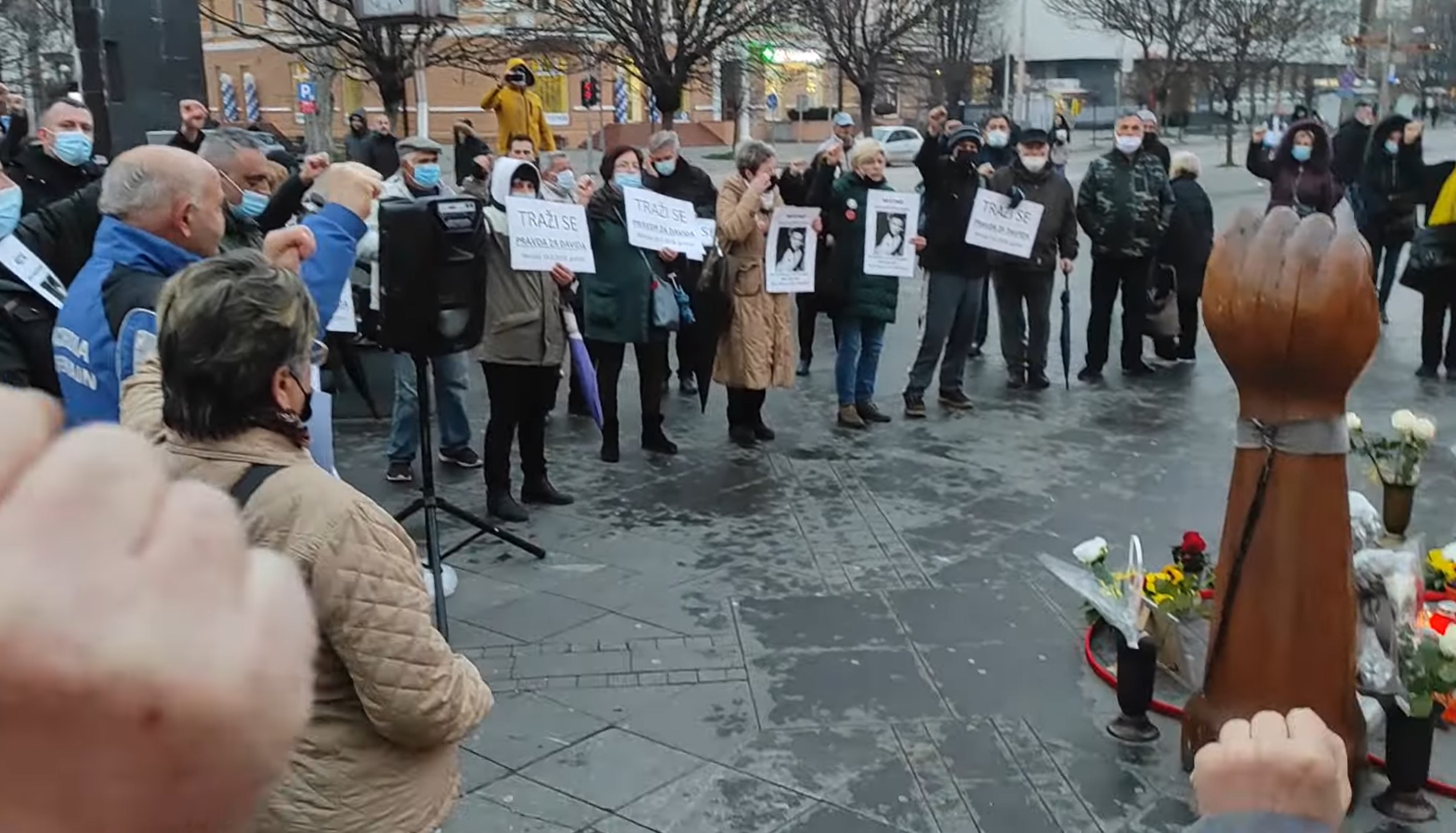Okupljanje Pravde za Davida na Trgu uz dozvolu gradskih vlasti