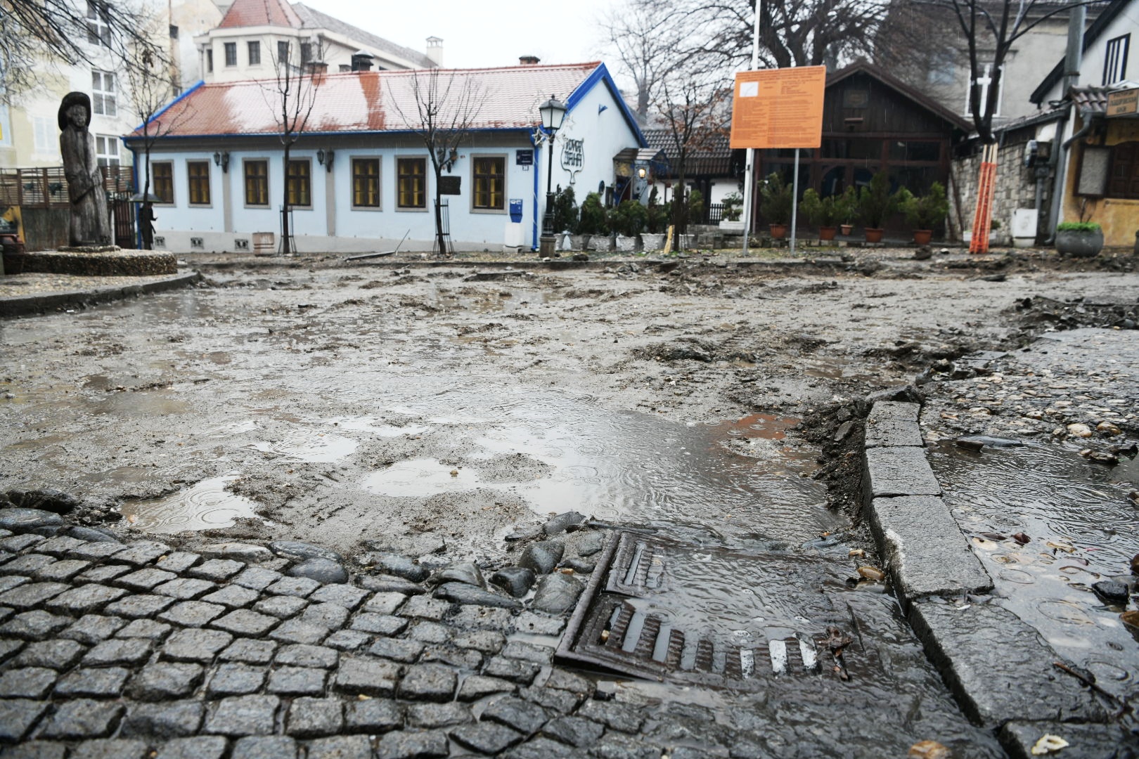 Beograd 31. januar 2021. Skadarska ulica, Skadarlija, rekonstrukcija, radovi, raskopana ulica Foto:Vesna Lalić/Nova.rs