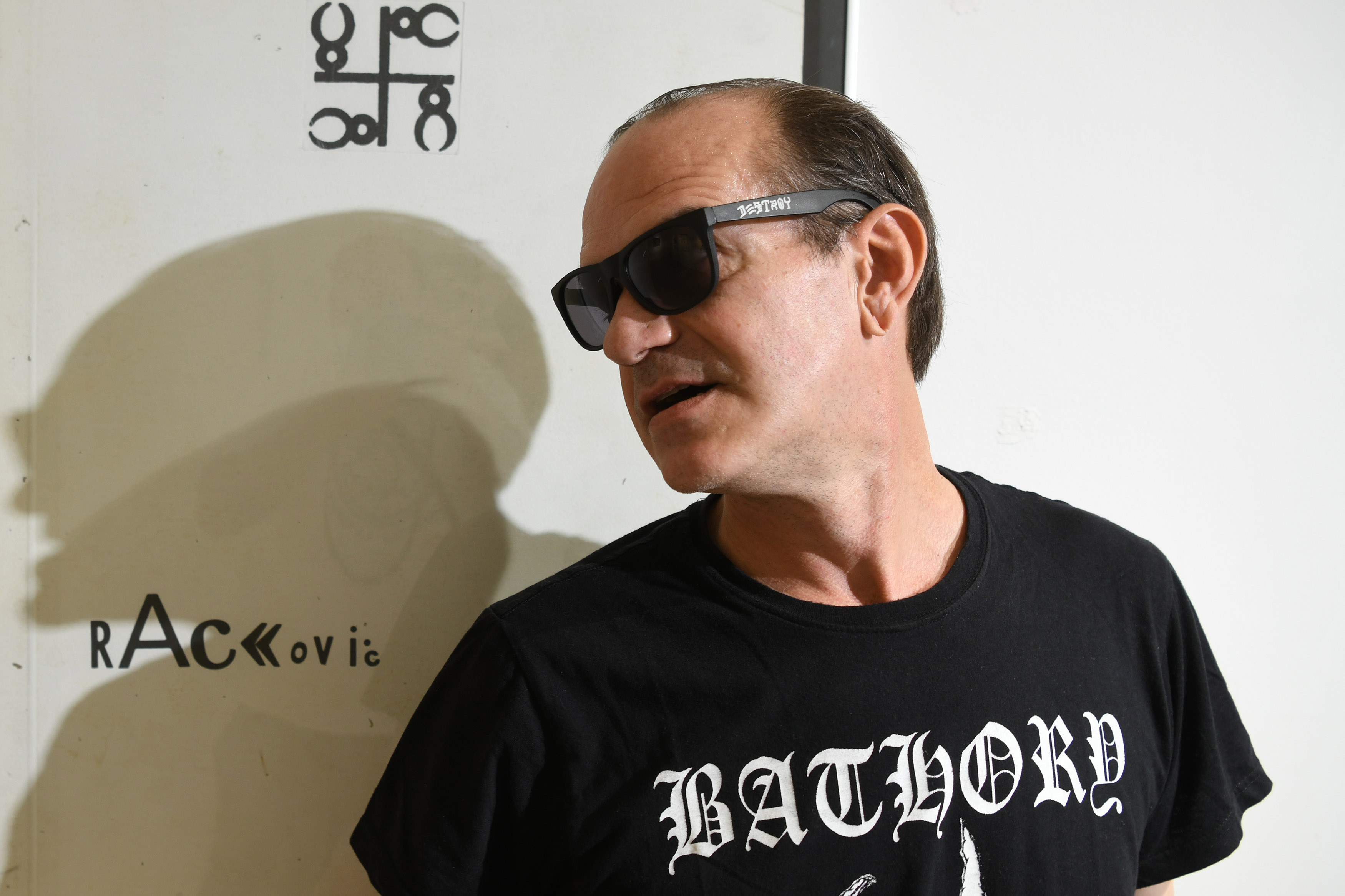 Beograd, 21.06.2021. , Galerija Haos, Nenad Racković, Nenad Johnny Racković, Džoni Racković izložba i intervju Foto: Goran Srdanov/Nova.rs