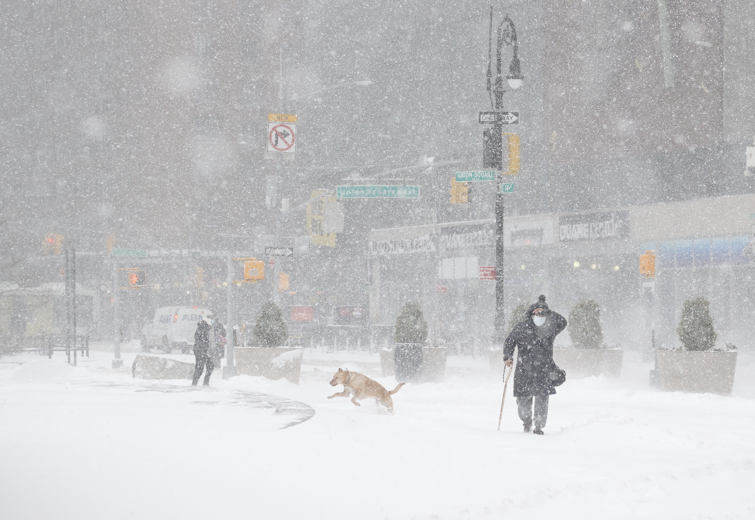 Snowstorm Hits New York, Northeast US njujork snezna oluja