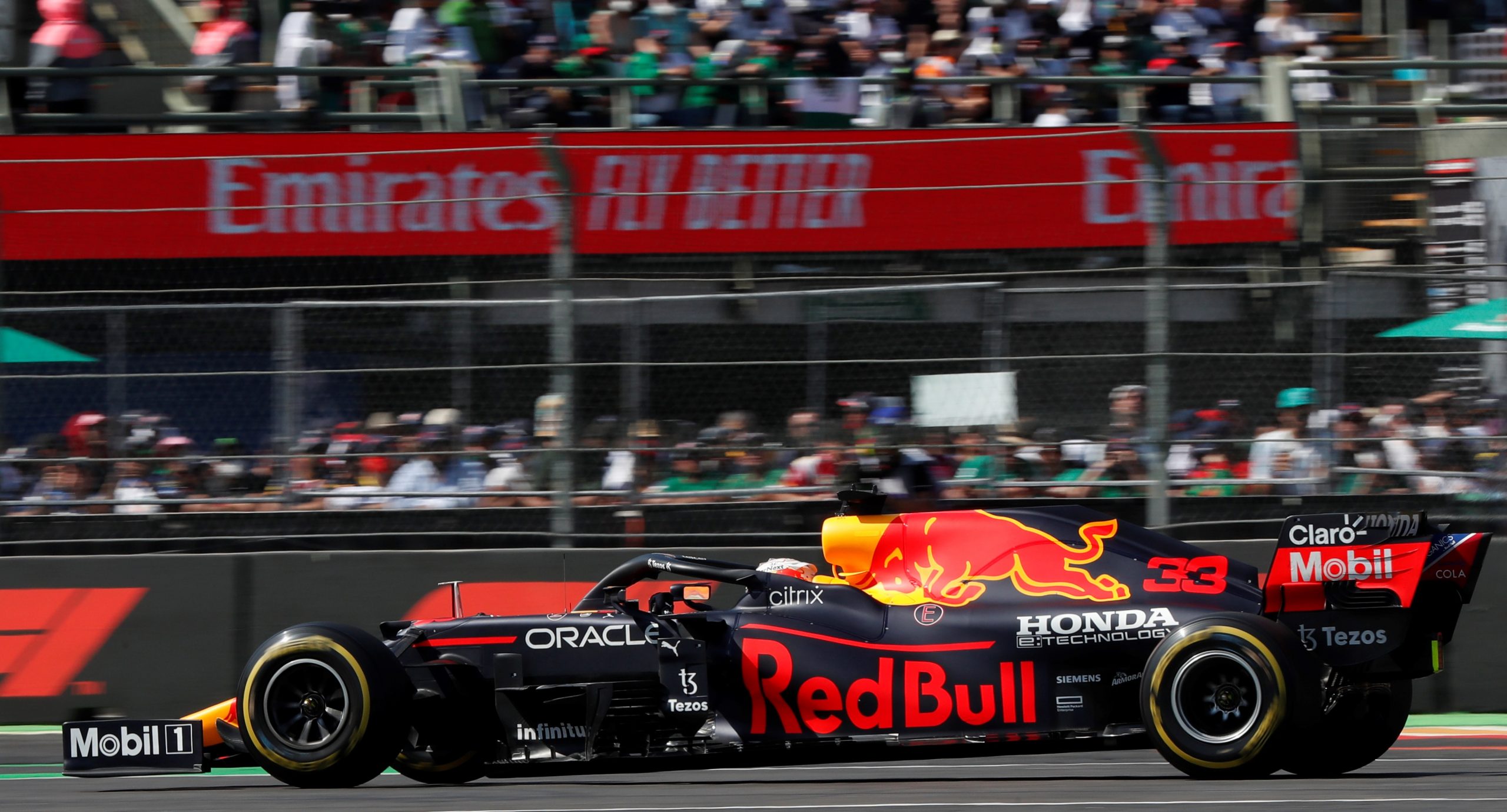 epa09570562 Dutchman Max Verstappen of Red Bull competes in the Formula One Grand Prix of Mexico at the Hermanos Rodriguez racetrack in Mexico City, Mexico, 07 November 2021.  EPA-EFE/Mario Guzman