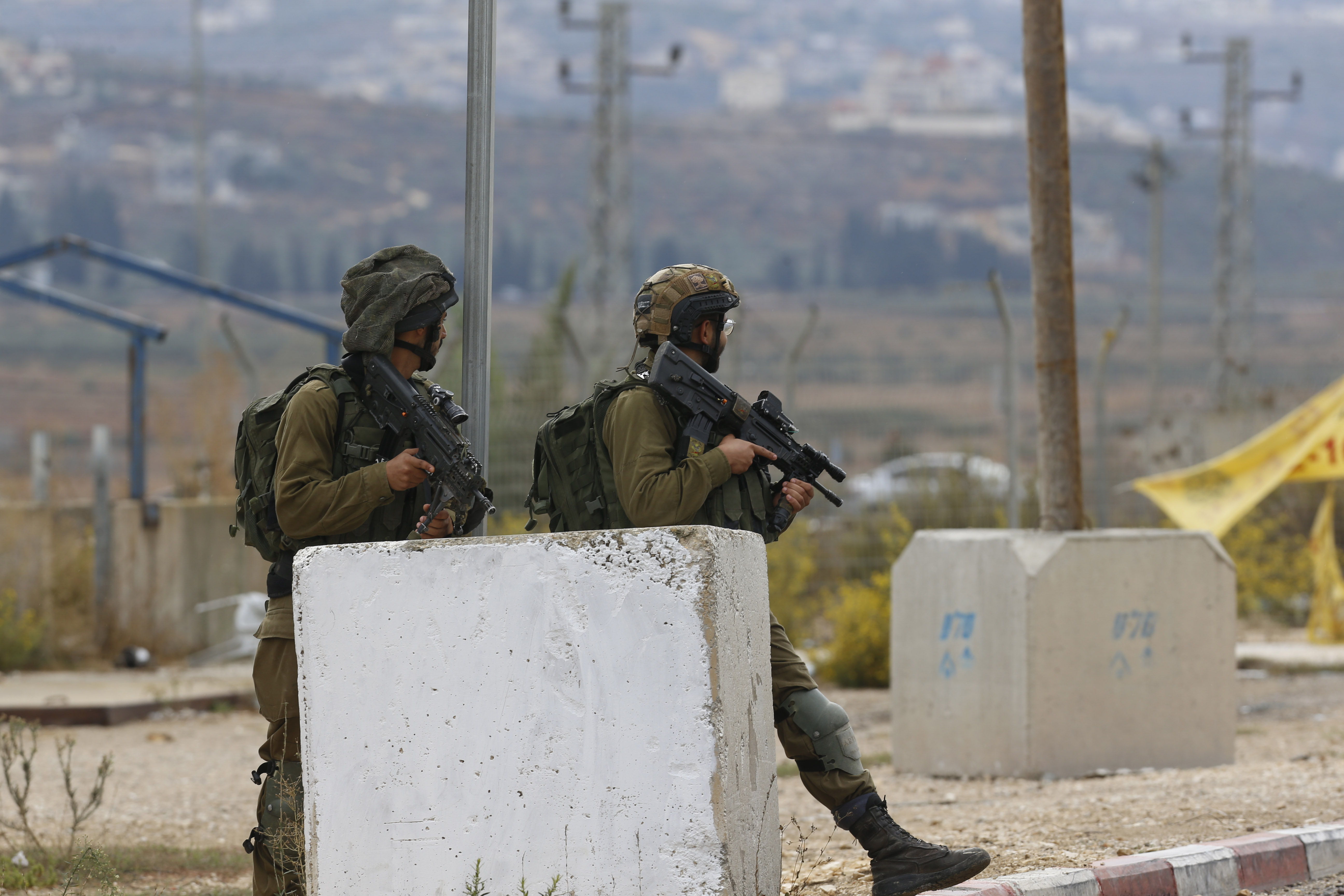 Israeli forces kill a Palestinian near West Bank checkpoint Izrael vojska