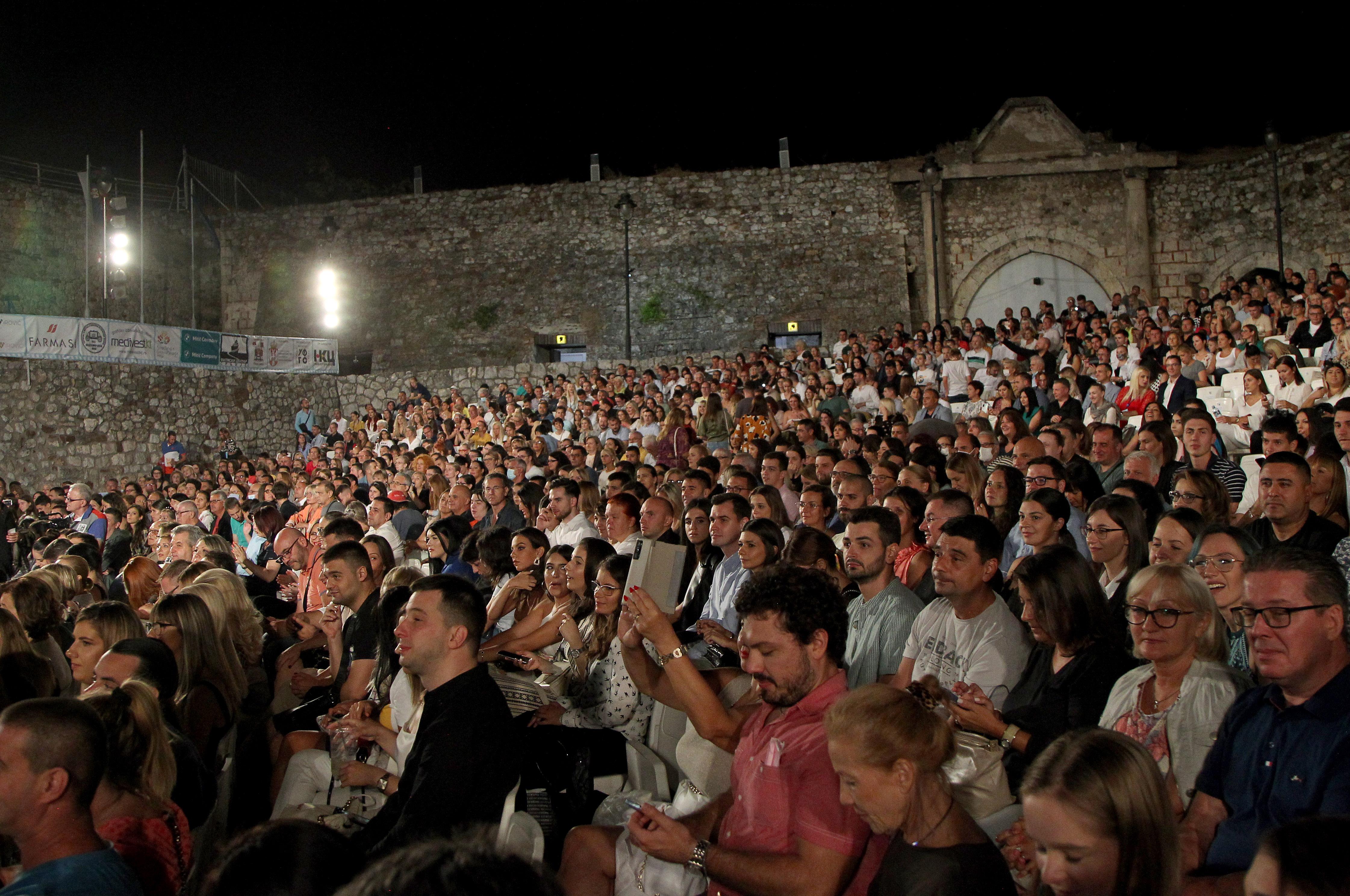 FESTIVAL GLUMACKIH OSTVARENJA - FILMSKI SUSRETI