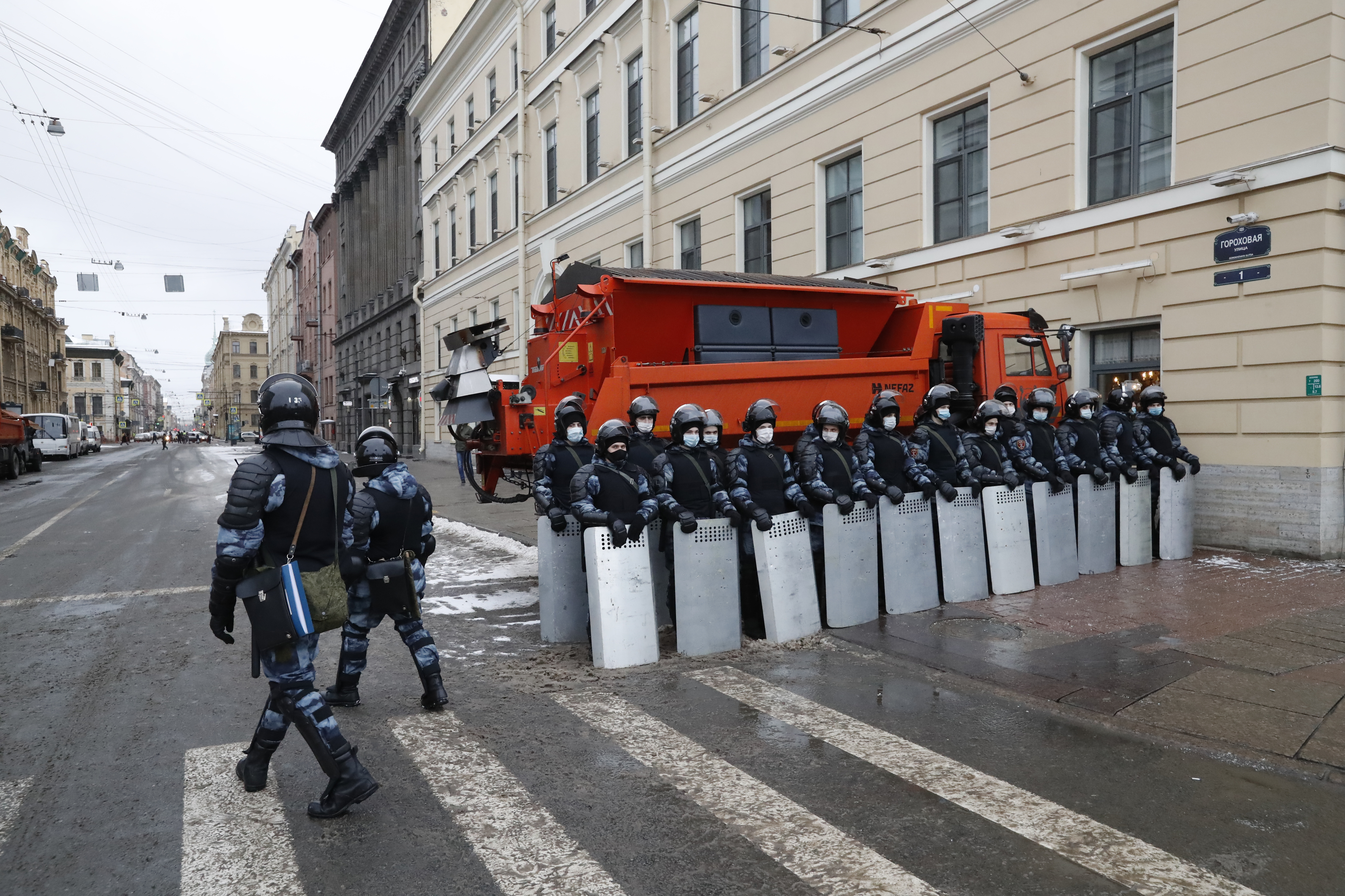 Protest in support of Navalny in St. Petersburg rusija navaljni