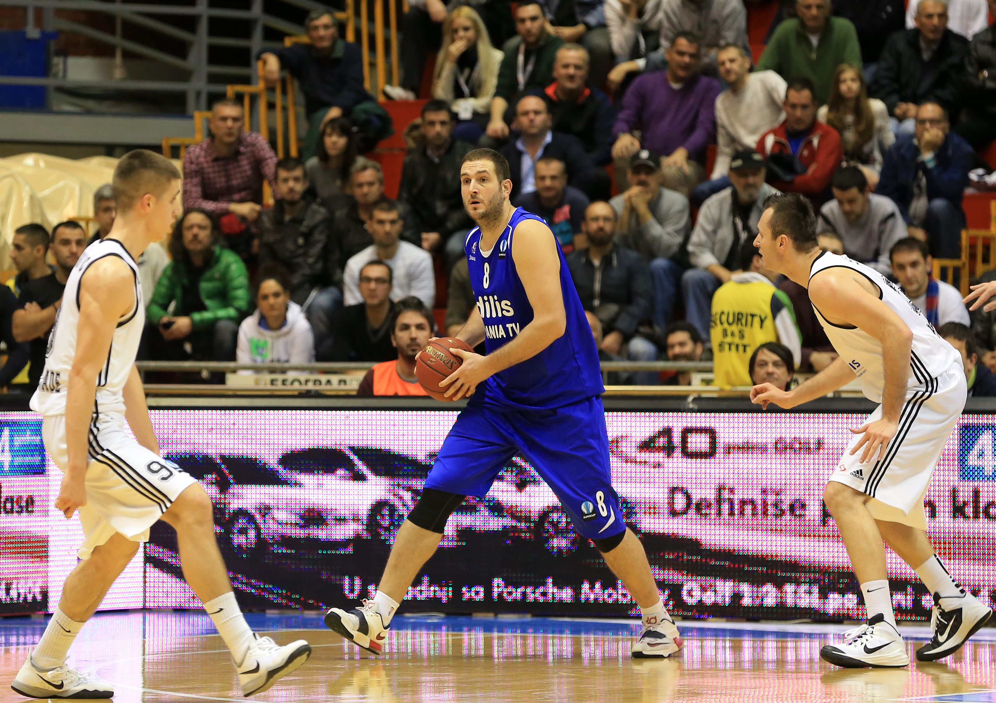 Kosarka EuroCup season 2014-2015
Partizan NIS v CSU Asesoft Ploiesti
Milan Macvan (R) and Dragan Labovic (C)
Beograd, 12.11.2014
foto: Srdjan Stevanovic/Starsportphoto ©
