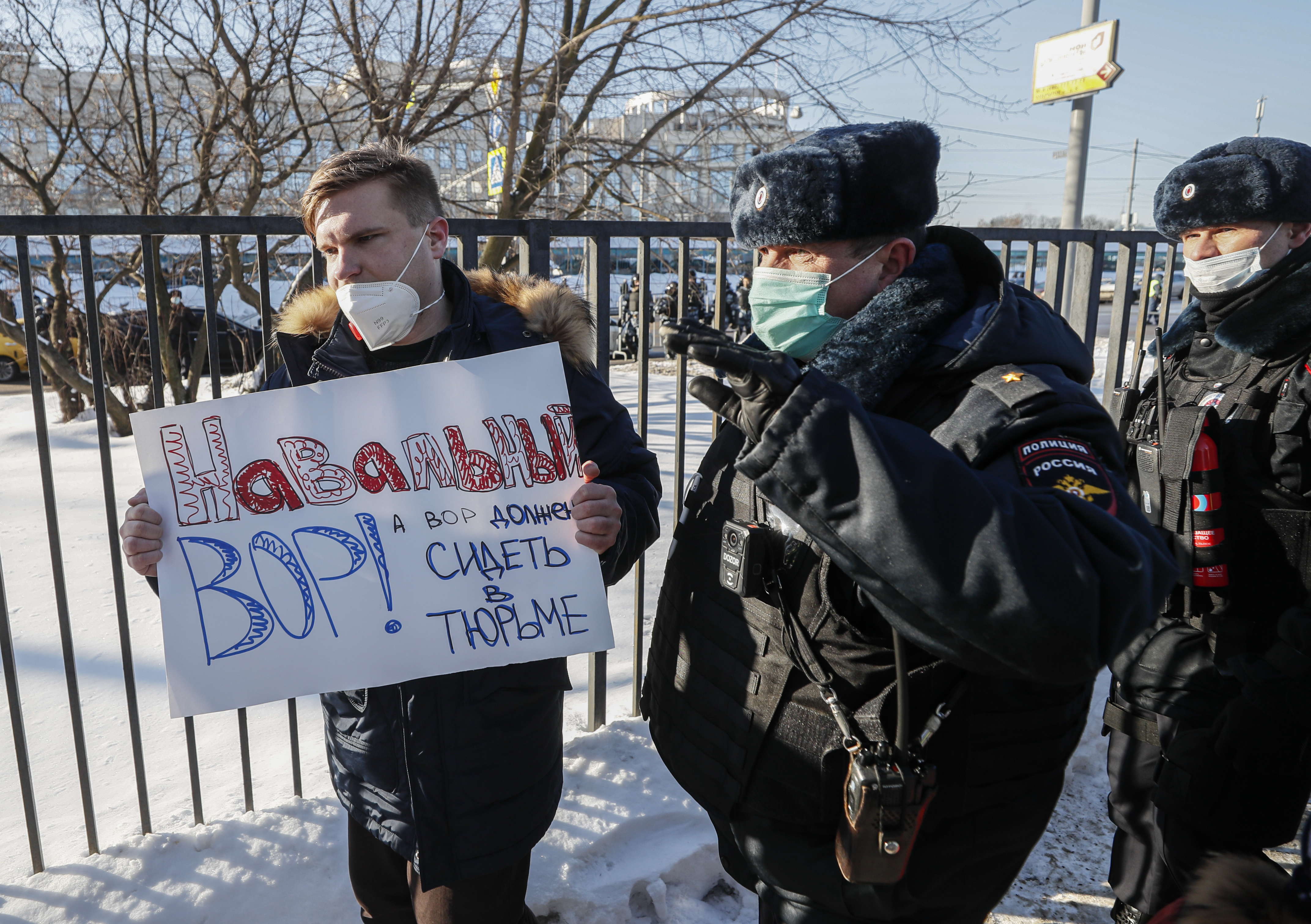 Navaljni suđenje, The Moscow City Court consider the requirement of the Federal Penitentiary Service to replace Navalny's suspended sentence with a real one