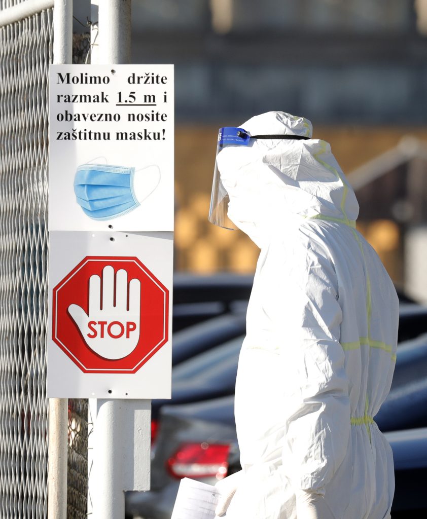 epa08837088 An epidemiologist at atest station in Croatian capital Zagreb, 23 November 2020. Zagreb's authorities decided to mass test citizens with fast and free tests on COVID-19.T  EPA-EFE/ANTONIO BAT