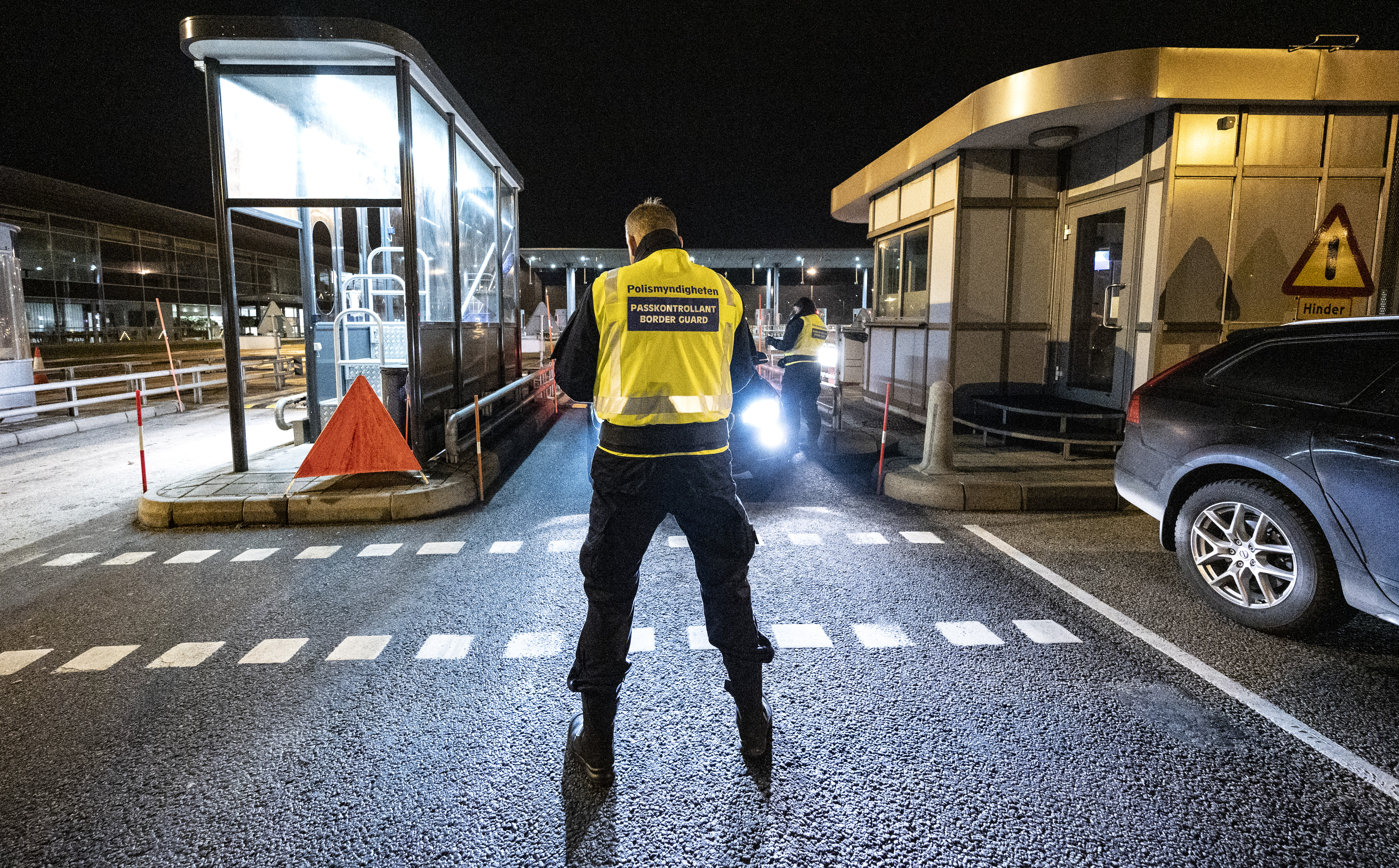 Sweden bans entry from Denmark over new COVID-19 variant