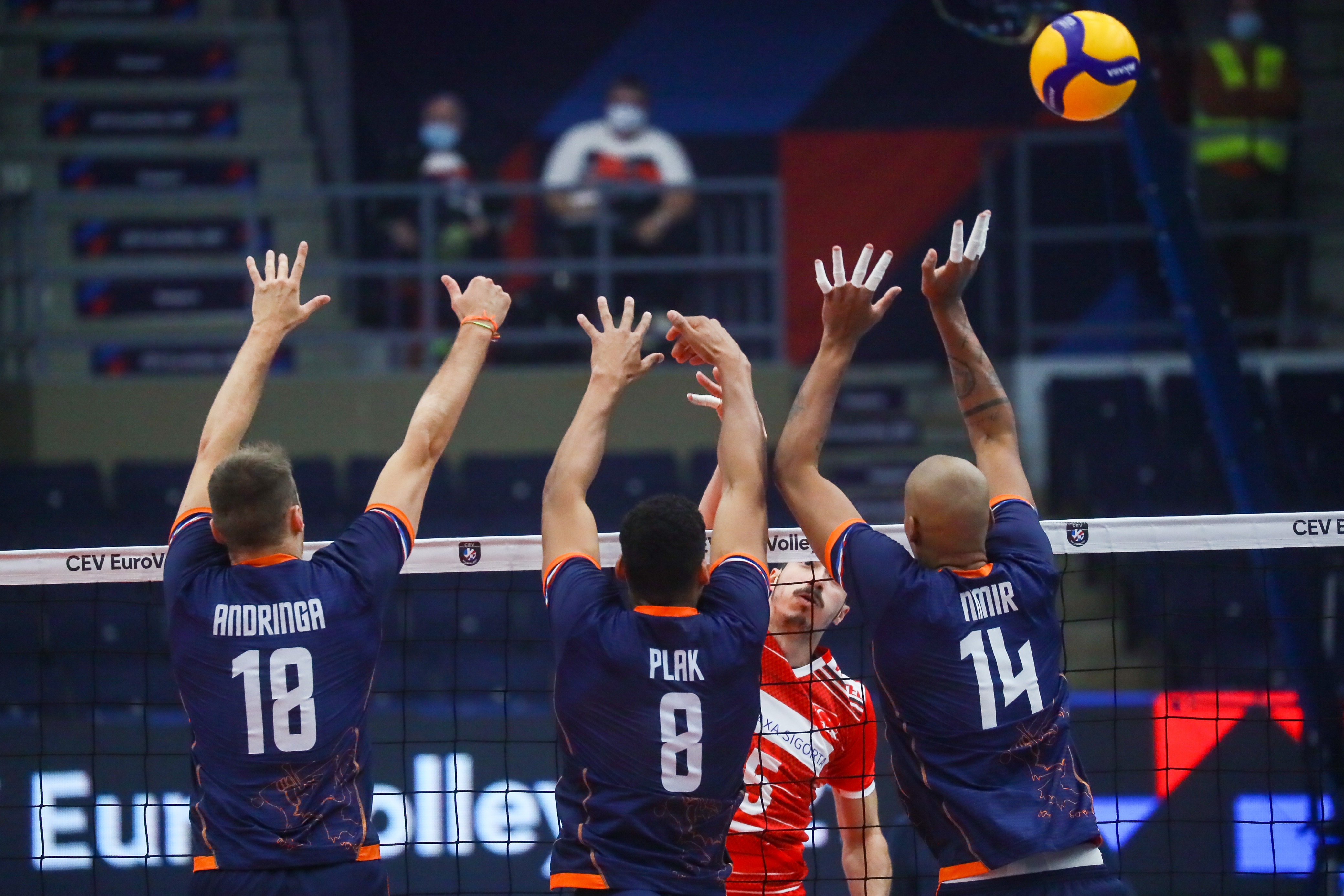 epa09451879 Robbert Andringa (L), Fabian Plak (C) and Nimir Abdel-Aziz (R) of Netherlands in action during the 2021 European Volleyball Championship match between The Netherlands and Turkey in Tampere, Finland, 06 September 2021.  EPA-EFE/MAURI RATILAINEN