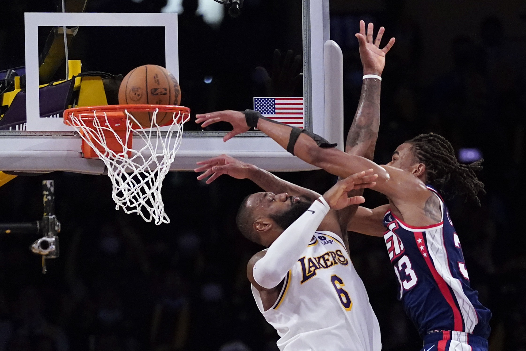 APTOPIX Nets Lakers Basketball