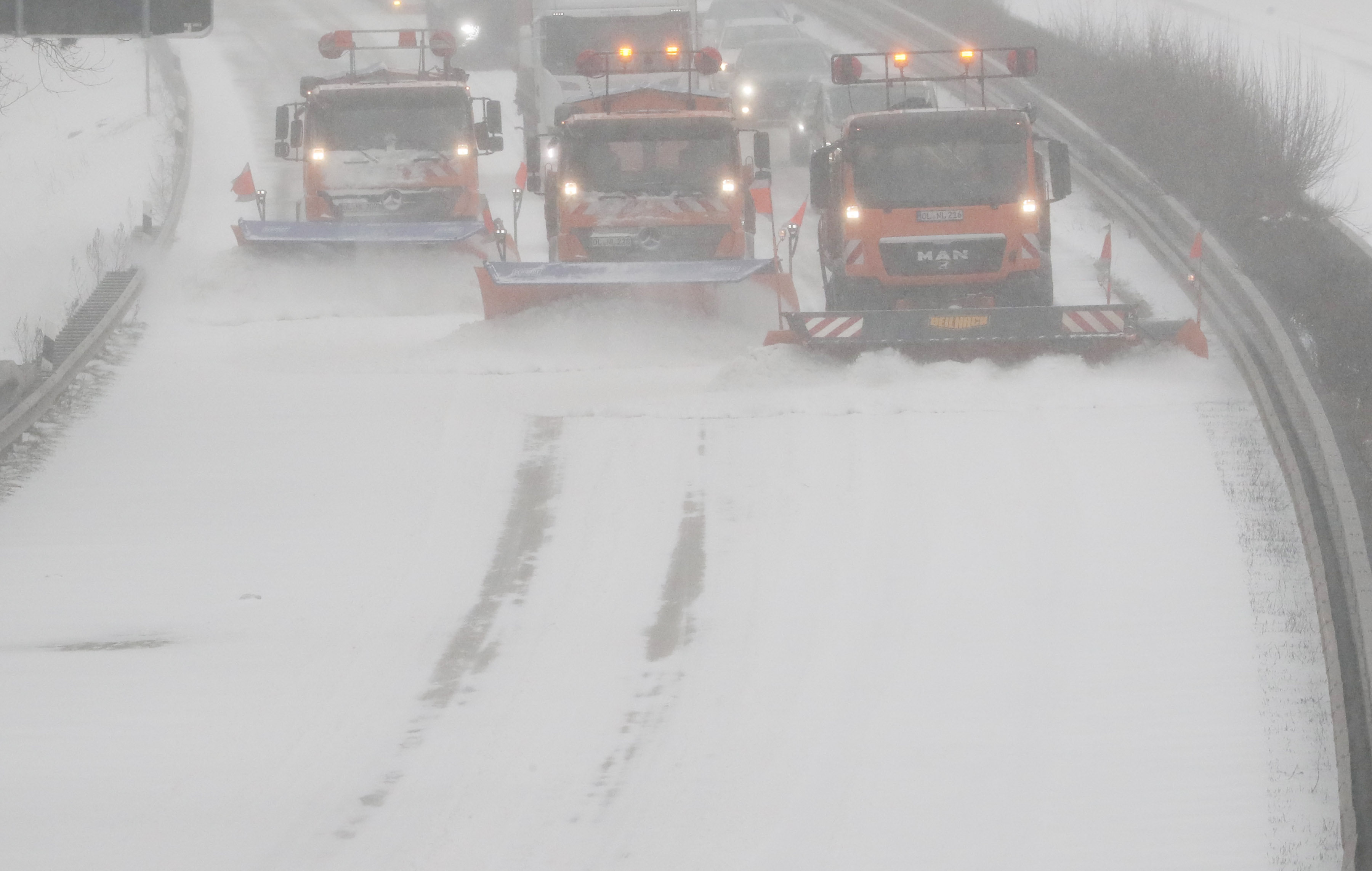 Snow front hits northern Germany nemacka snezna oluja