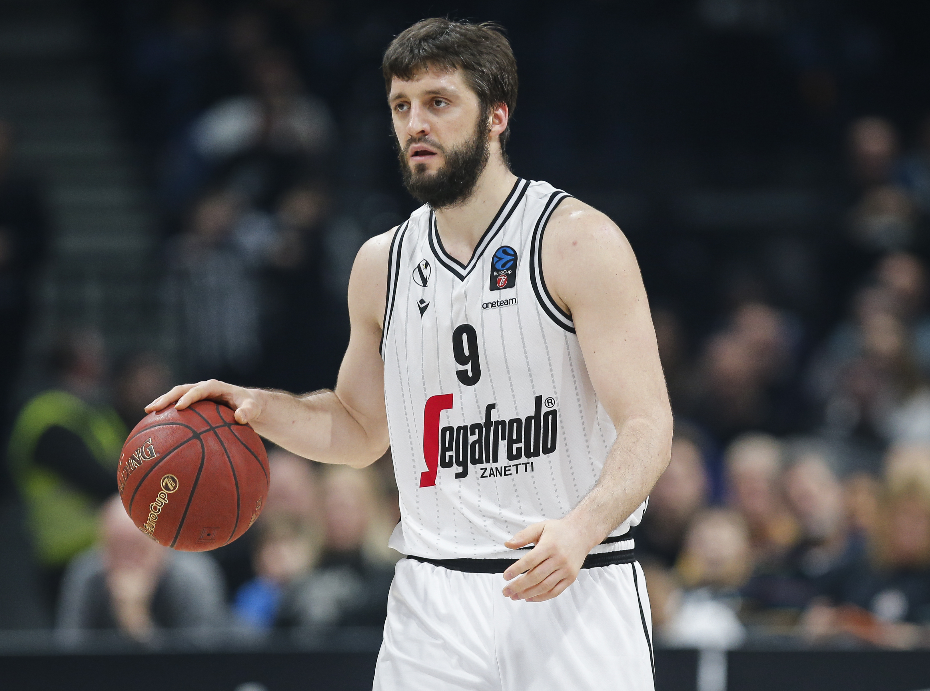 Stefan Marković na meču Virtus Bolonja - Partizan