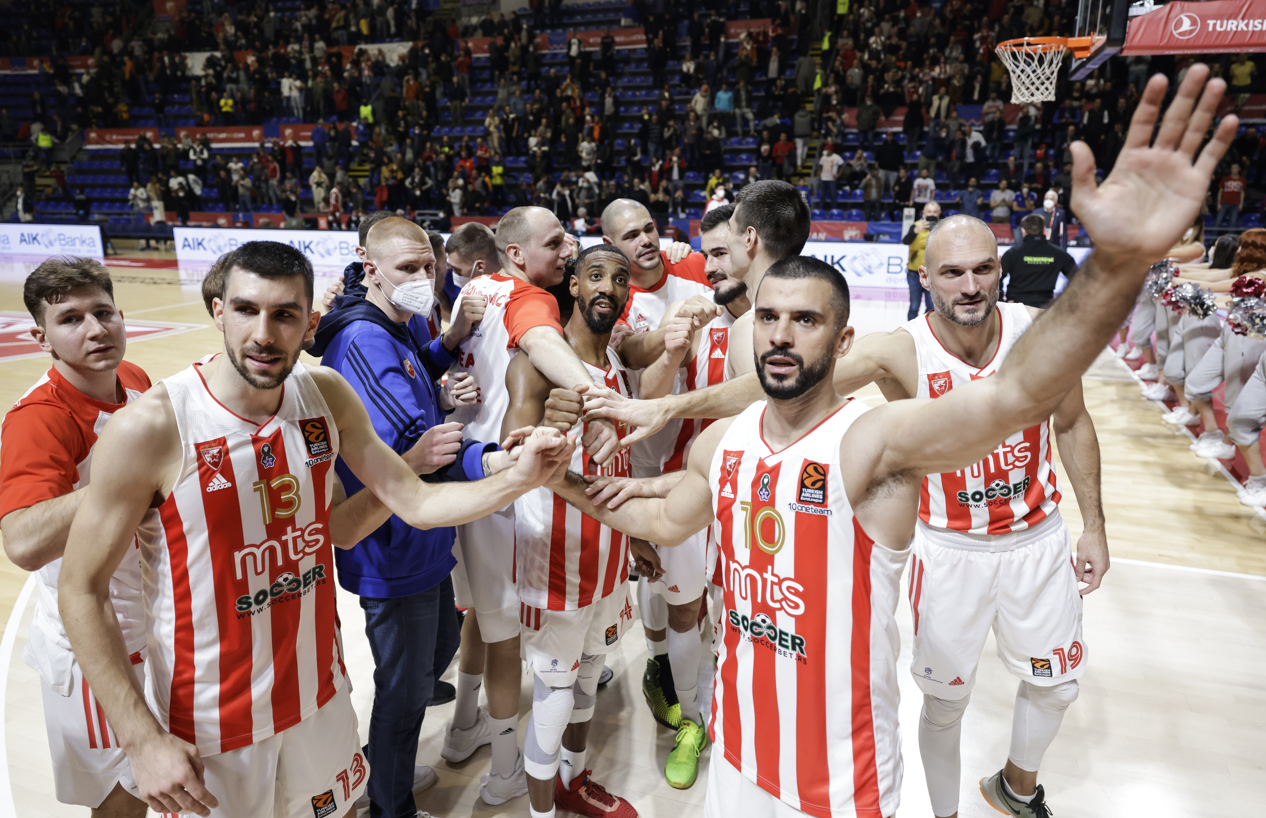 from left Aleksa Uskokovic Ognjen Dobric Aaron White Dejan Davidovac Austin Hollins Maik Zirbes Nikola Kalinic Branko Lazic Marko Simonovic
Crvena Zvezda v Asvel-Euroleague
Beograd, 11.11.2021.
foto: Srdjan StevanovicStarsportphoto ©