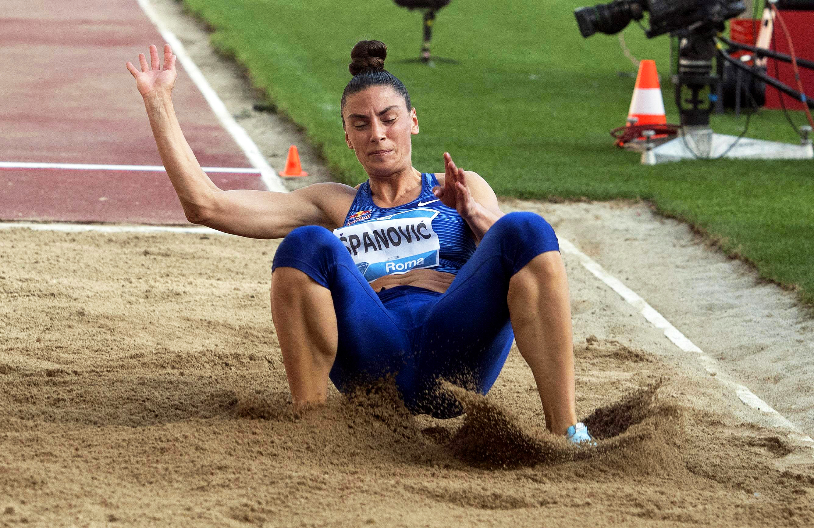 epa07631016 Ivana Spanovic of Serbia competes in the women's Long Jump event of the Golden Gala - Pietro Mennea athletics meeting as part of the IAAF Diamond League at the Olympic stadium in Rome, Italy, 06 June 2019.  EPA-EFE/MAURIZIO BRAMBATTI