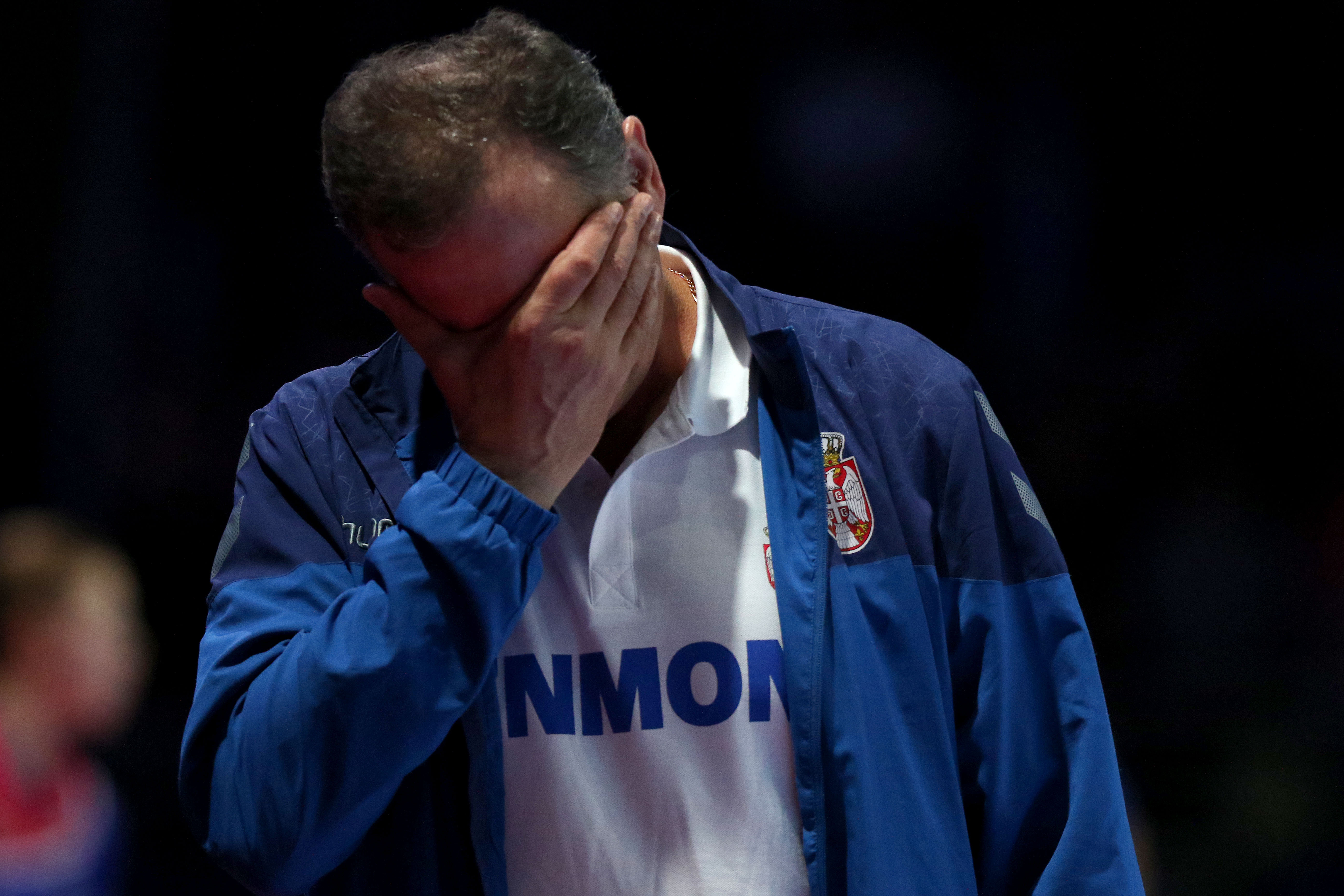 epa07220297 Ljubomir Obradovic, Headcoach of Serbia, reacts during the EHF Women EURO 2018 handball match between Serbia and Russia, in Nantes, France, 09 December 2018.  EPA-EFE/EDDY LEMAISTRE