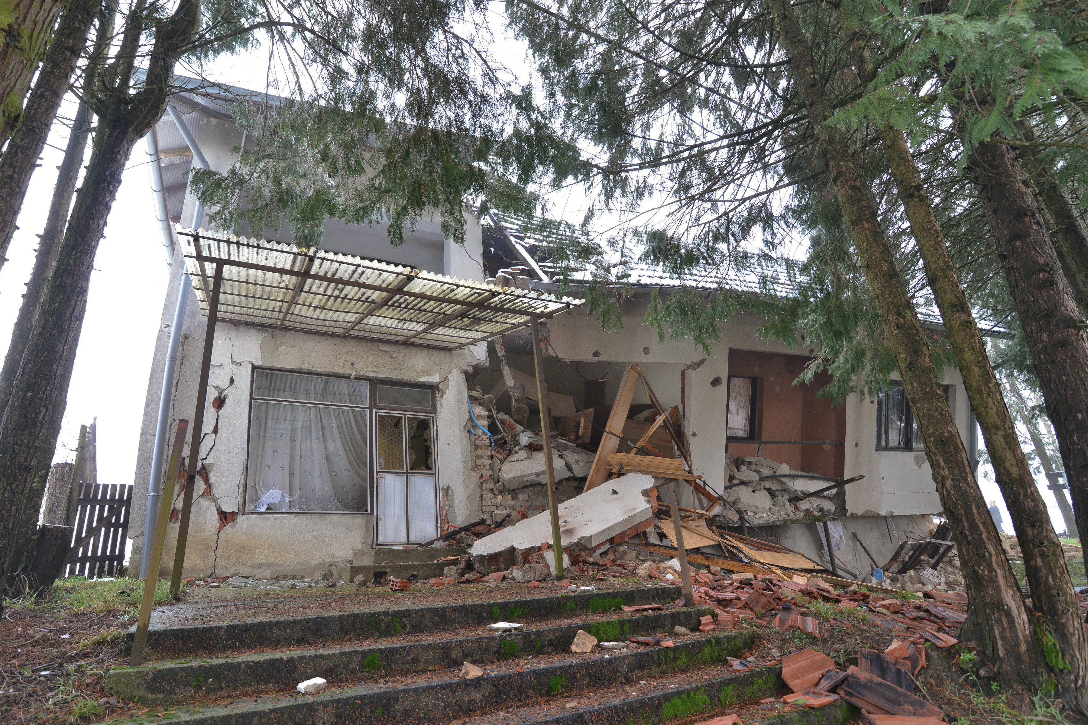 POSLEDICE ZEMLJOTRESA